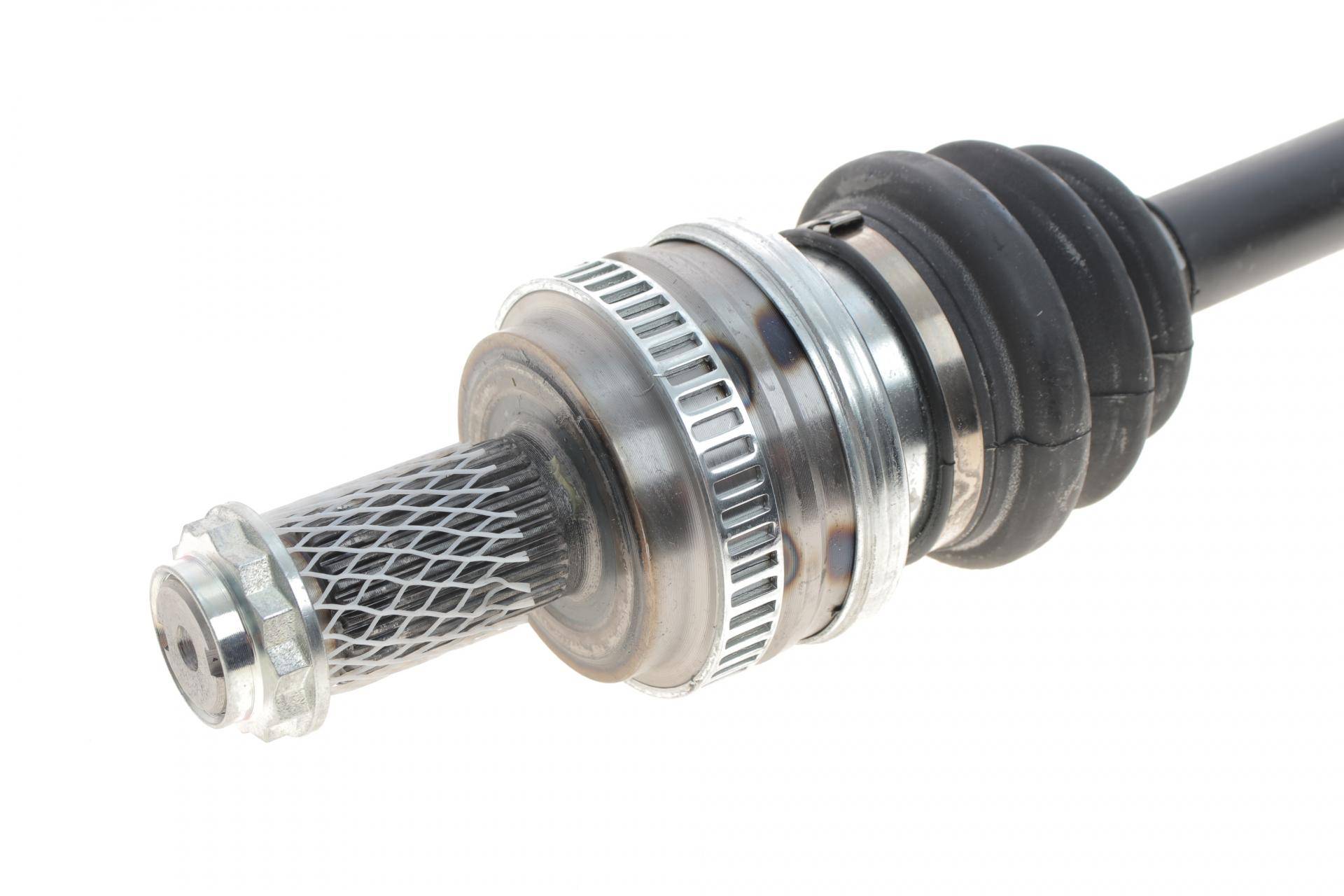 Піввісь (R) BMW X3 (E83) 2.0D-3.0D M54/B47/M57 04-10 (30zx682)