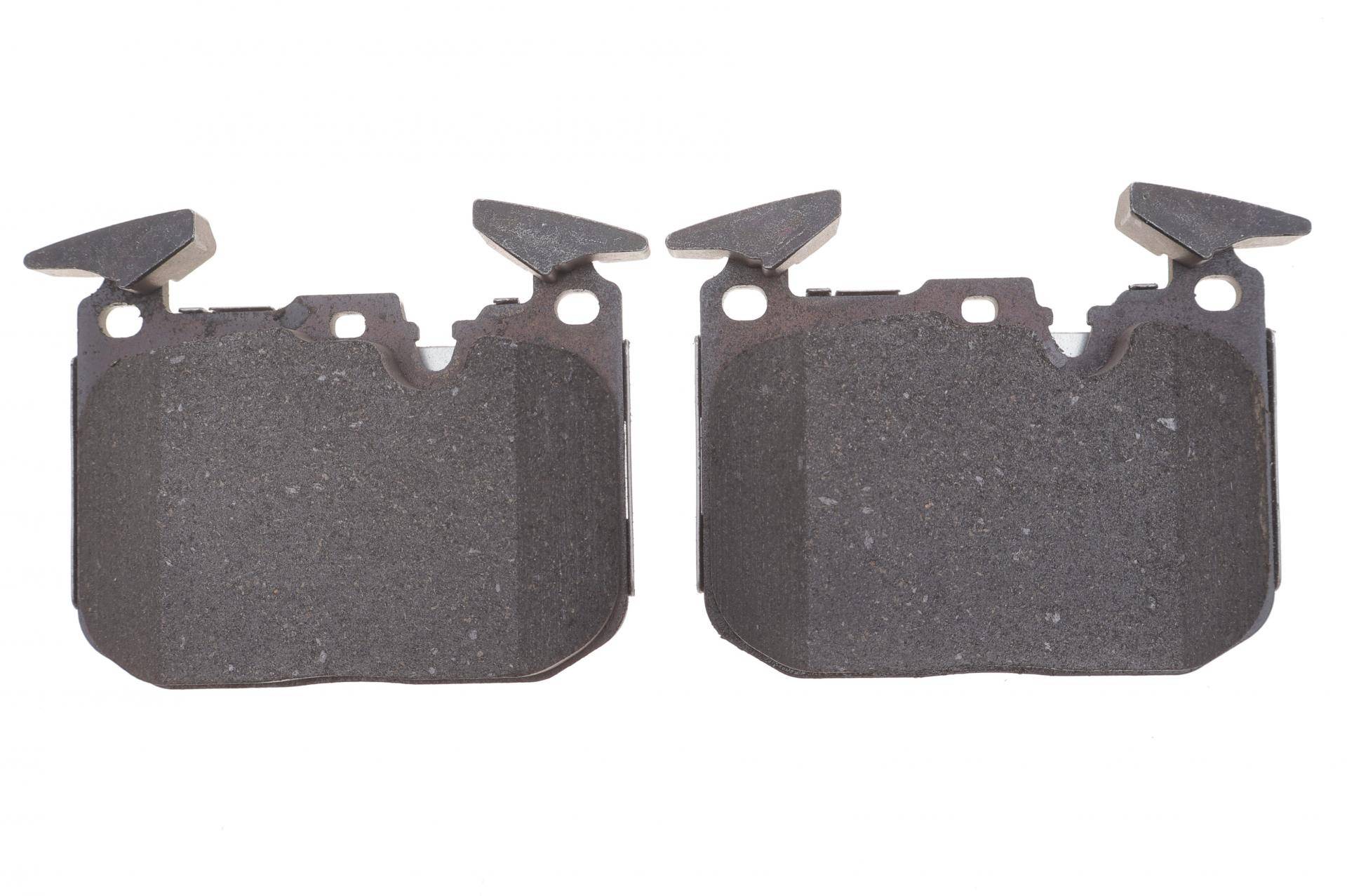 Колодки гальмівні (передні) BMW 3 (F30/F31/F34)/ 4 (F32/F36) 11- (Brembo)
