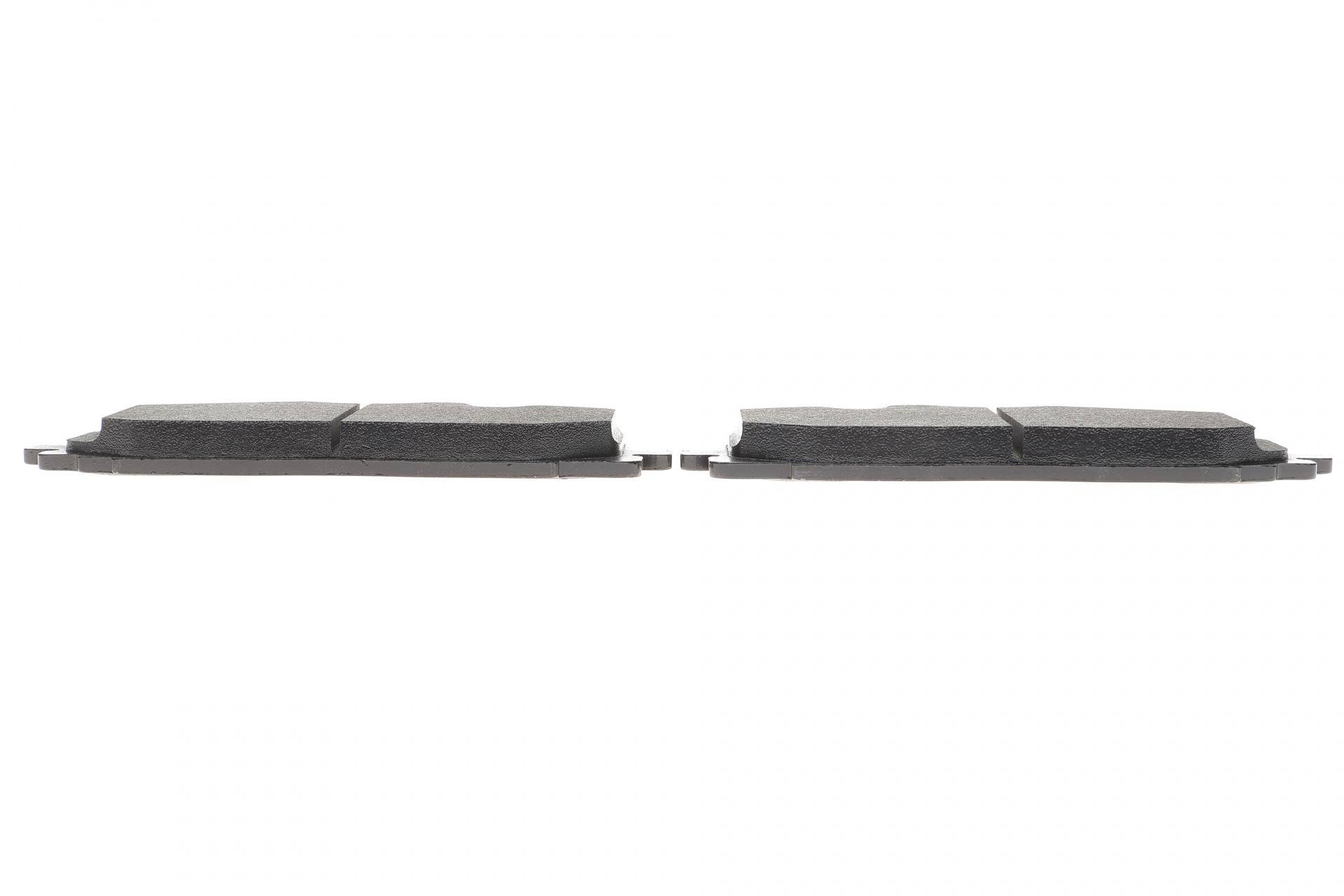 Колодки гальмівні (передні) Audi A4/A5/Q5/Q7 15-/ A5 Sportback 07-17/ A6/A7/A8/Q3/Q8/VW Touareg 17- (Akebono)