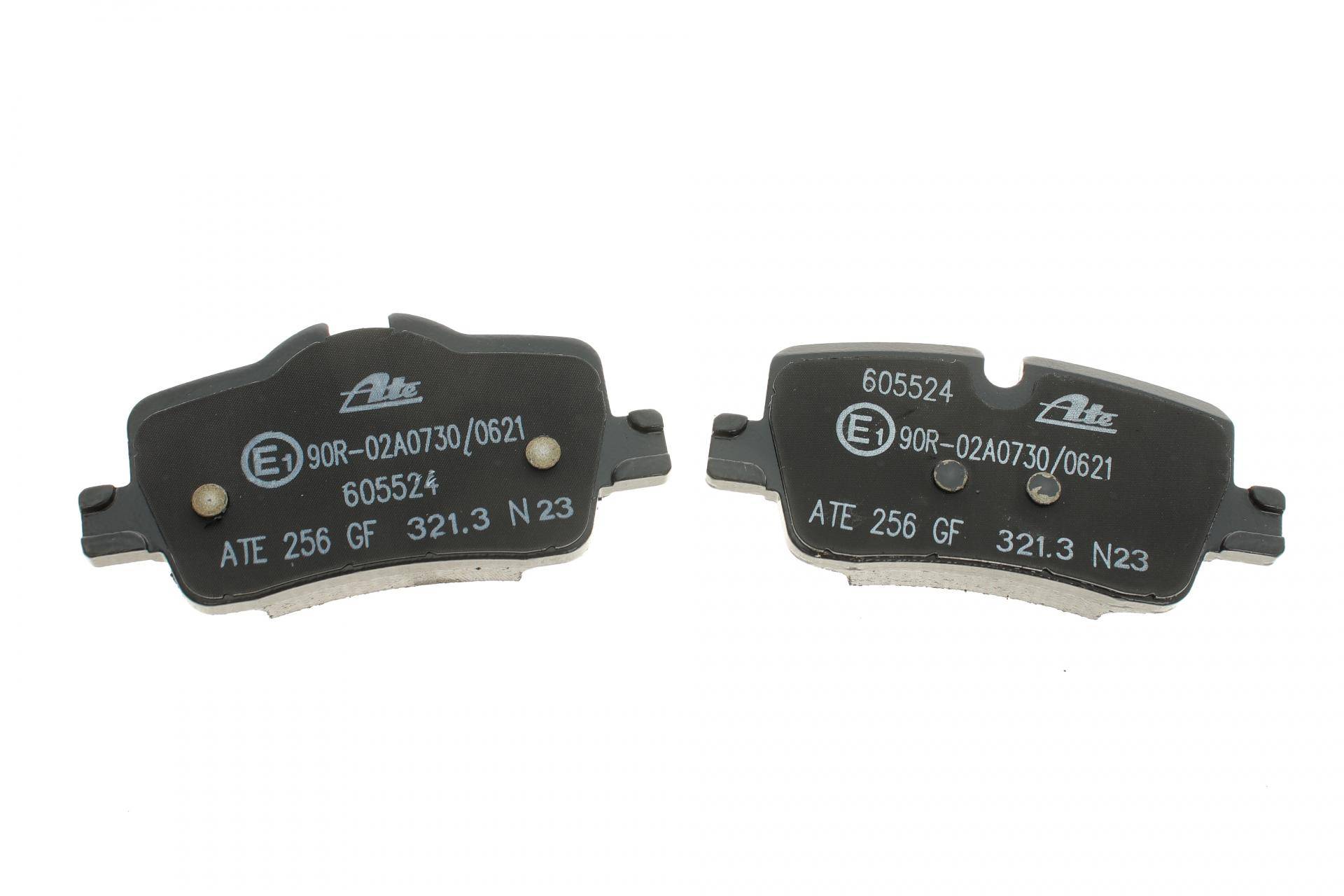 Колодки гальмівні (задні) BMW 3 (G20/G21/G80/G81/G28)/4 (G22/G23/G82/G83/G26) 18-/2 (G42/G87) 21-