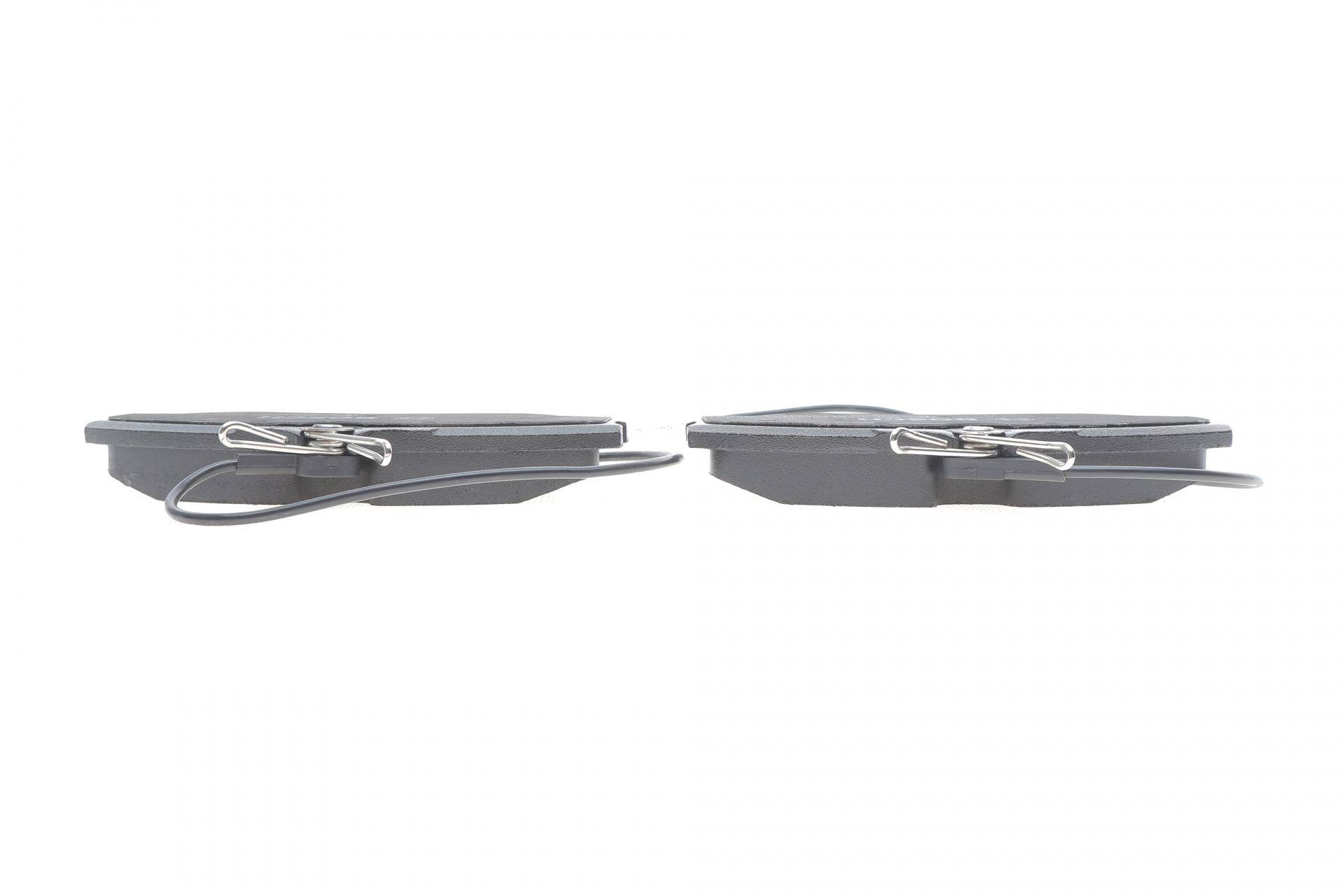Колодки гальмівні (передні) Citroen Berlingo 96-11/Xsara/Peugeot 306 93-05/Partner 96-15 (+датчики)
