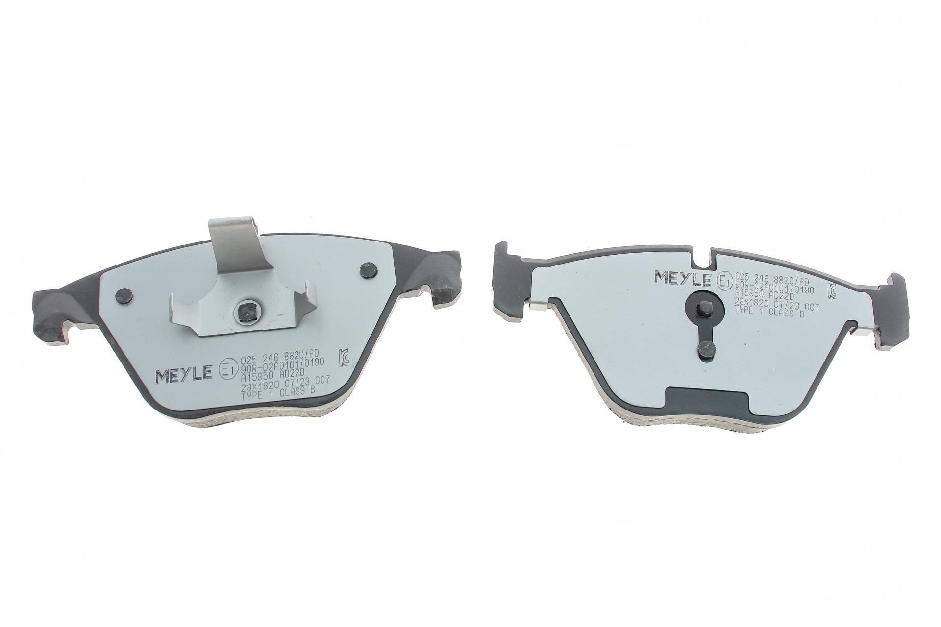 Колодки гальмівні (передні) BMW 5 (F10,F18)/7 (F01,F02,F03,F04) 2.5D/3.0i 08-