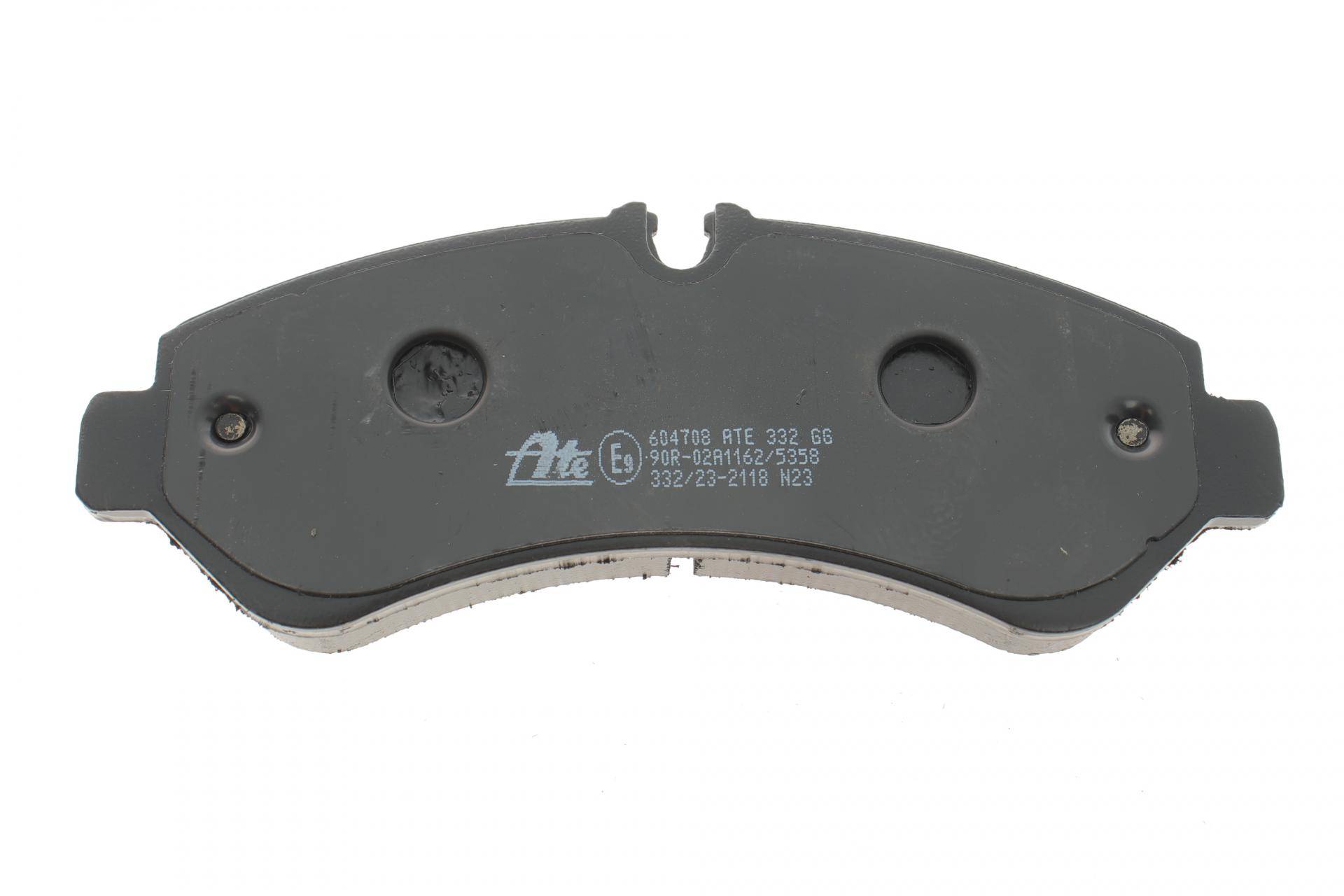 Колодки гальмівні (задні) MB Sprinter (W907) 511-519 CDI 18- (Brembo)