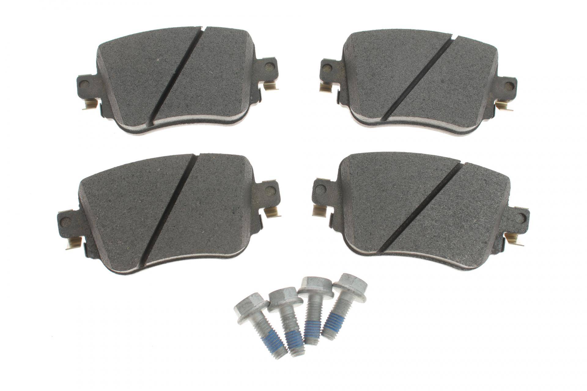 Колодки гальмівні (задні) Audi Q3/Skoda Octavia/Seat Leon/VW Golf/Sharan 12-/Passat B8/Caddy IV 14- (Lucas/TRW)