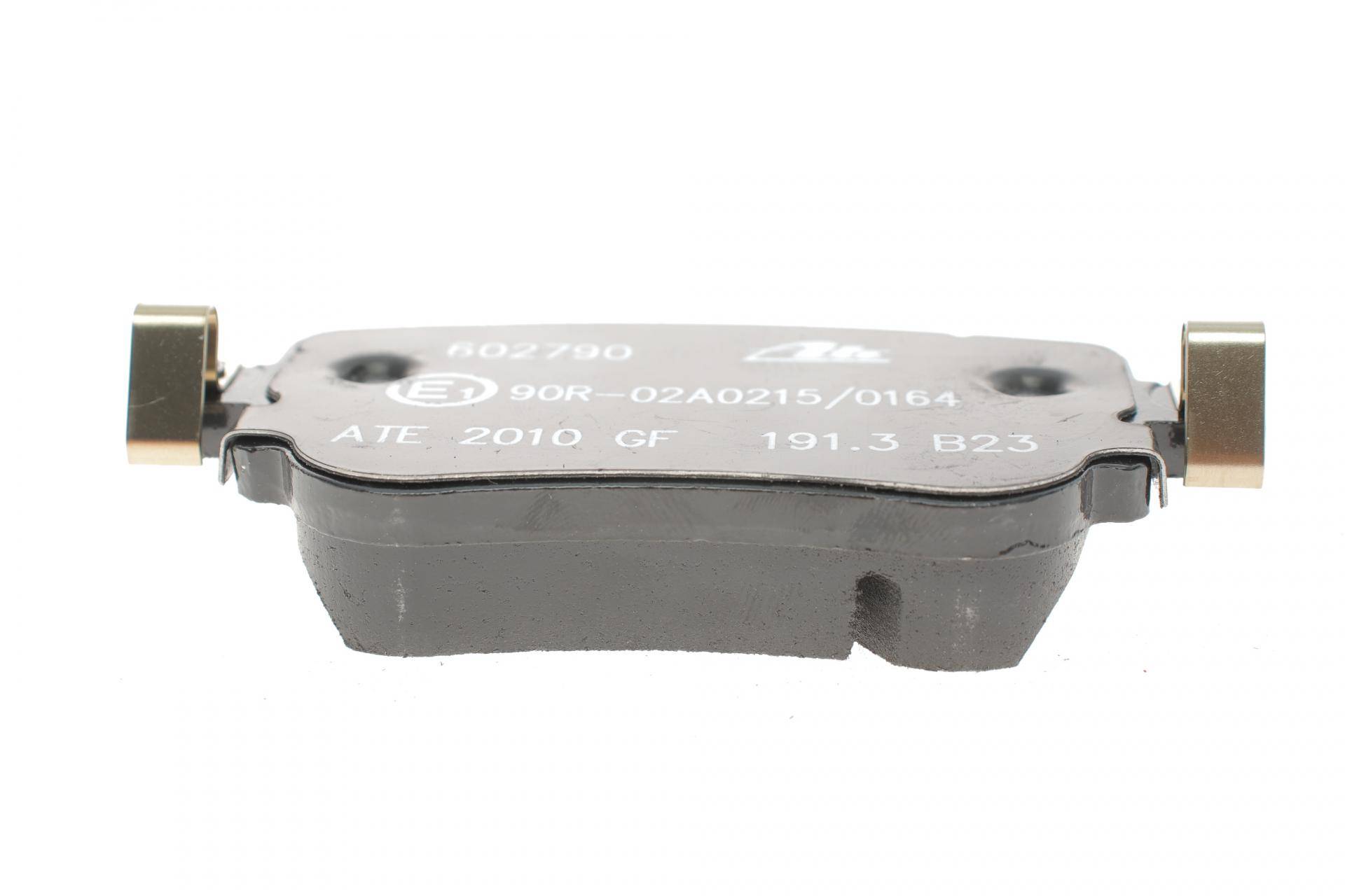 Колодки гальмівні (задні) Audi Q3/Skoda Octavia/Seat Leon/VW Golf/Sharan 12-/Passat B8/Caddy IV 14- (Lucas/TRW)