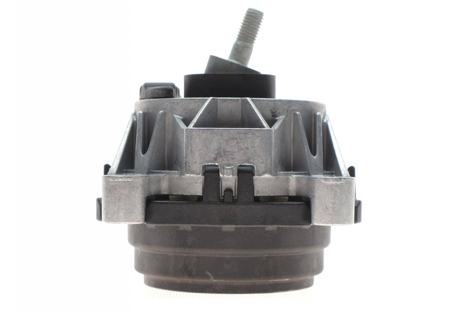 Опора двигуна BMW X3 (F25) 2.0D 10-17 N47 (L)