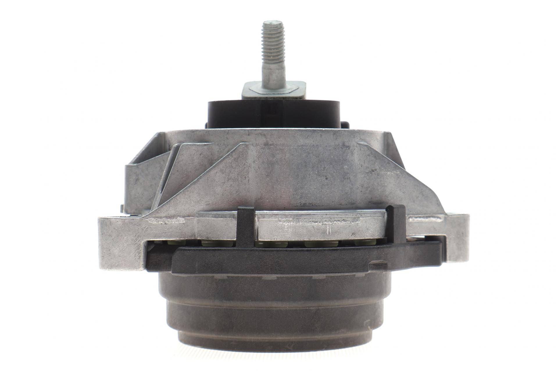 Опора двигуна BMW X3 (F25) 2.0D 10-17 N47 (L)