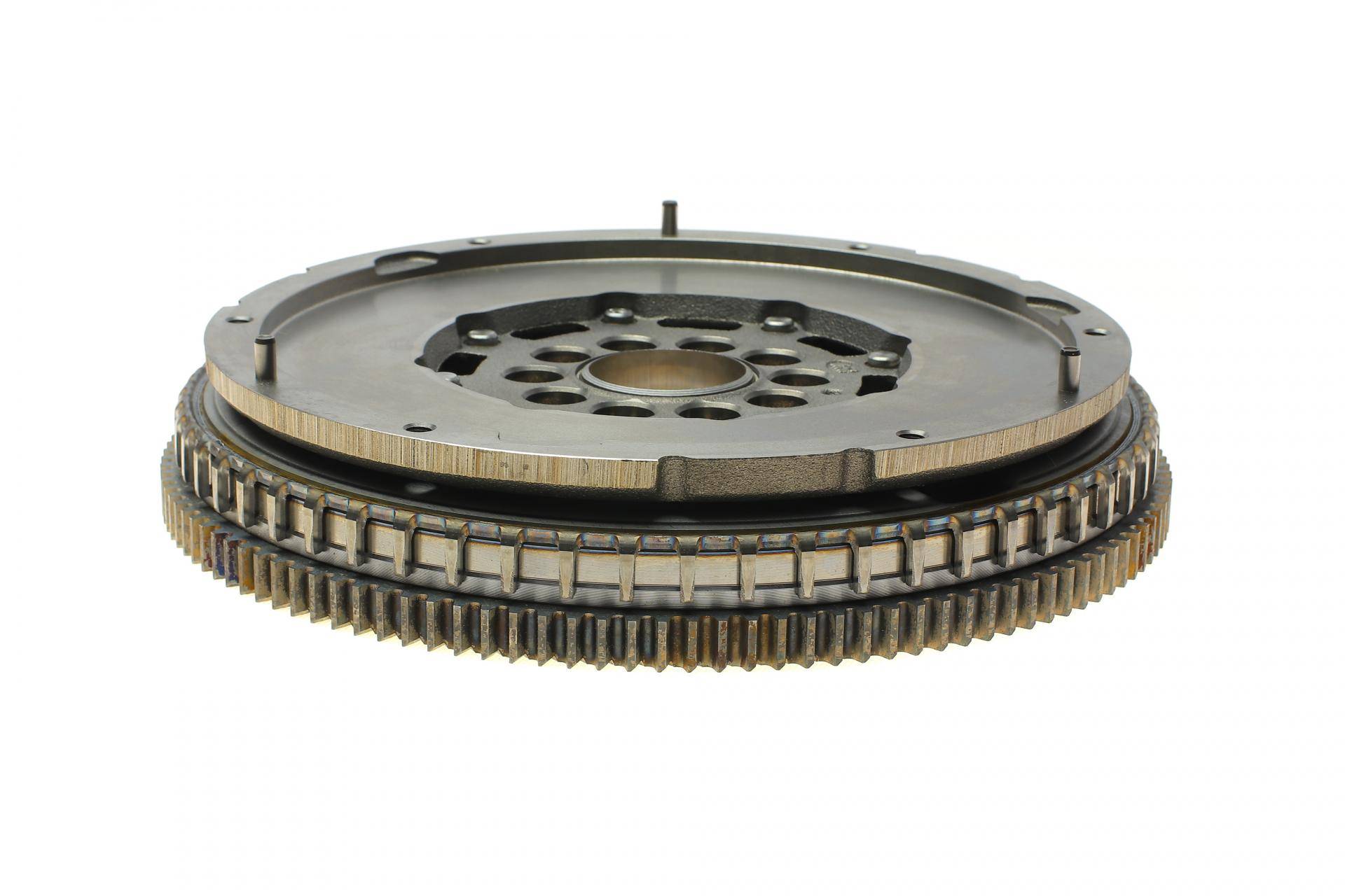 Демпфер зчеплення Volvo S60/S80/V40/V60/V70/XC60/XC70 2.0D 07-