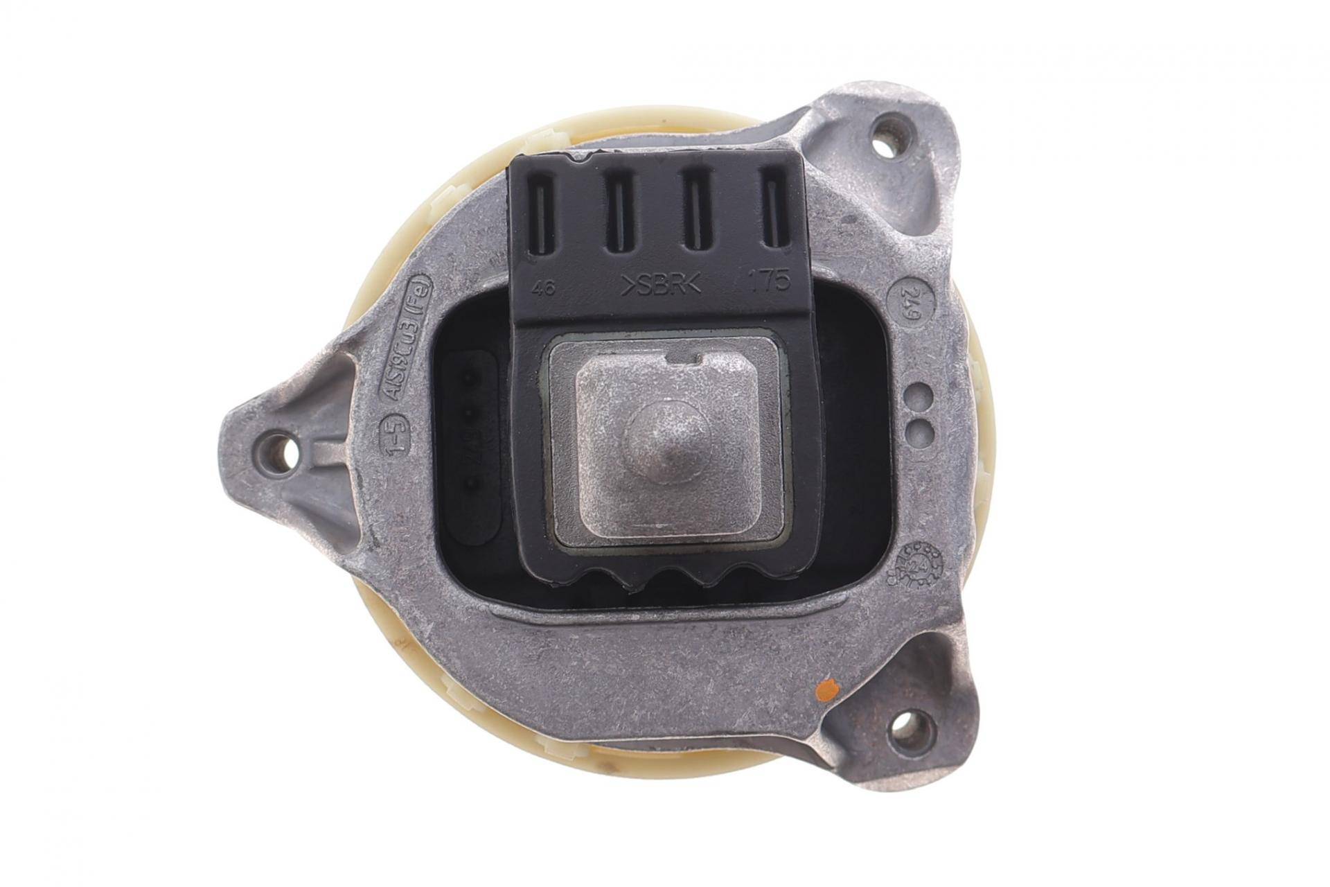 Подушка двигателя (L) BMW 5 (G30/F90) 16-23 B47