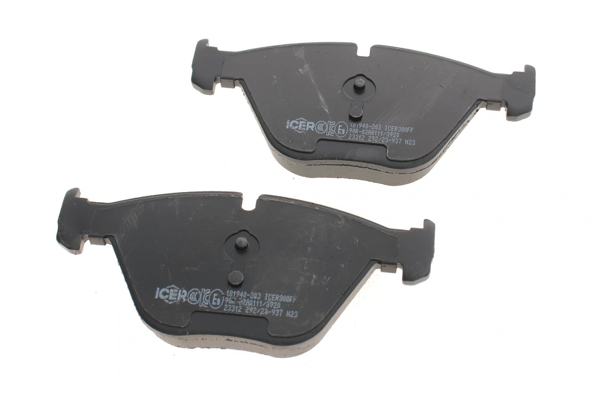 Колодки гальмівні (передні) BMW 5 (E60/E61) 02-10/6 (E63/E64) 07-10