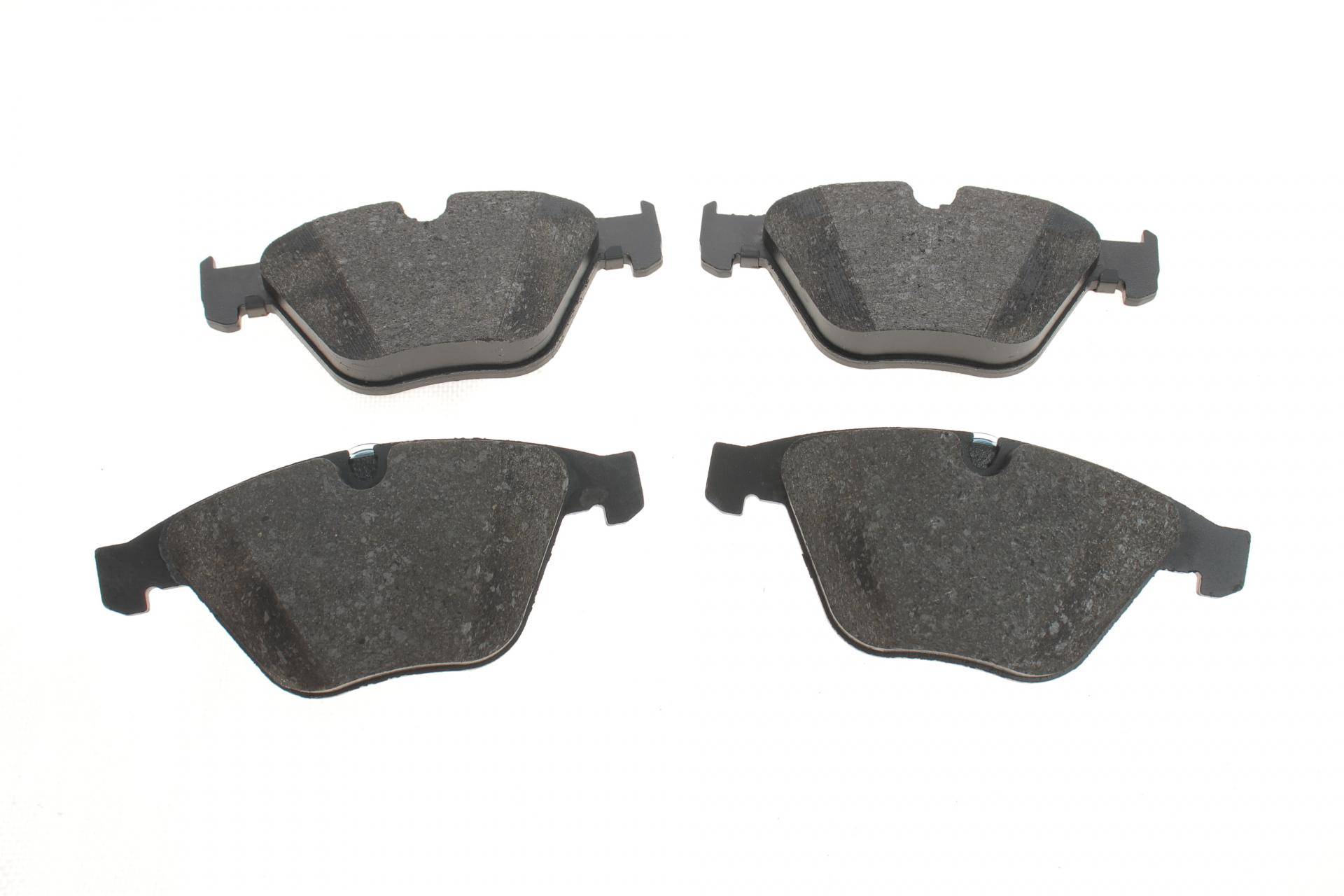 Колодки гальмівні (передні) BMW 5 (E60/E61) 02-10/6 (E63/E64) 07-10