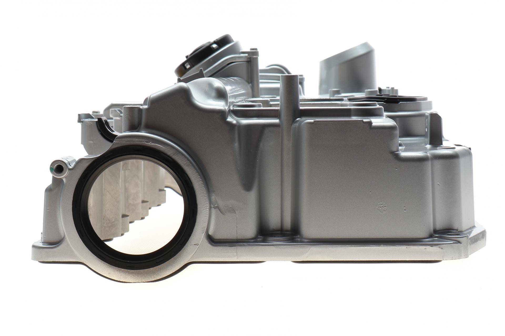 Крышка клапанов BMW 3 (F30/F35)/4 (F32)/5 (F10)/X5 (F15/F85) 09- N20 (алюминевая)