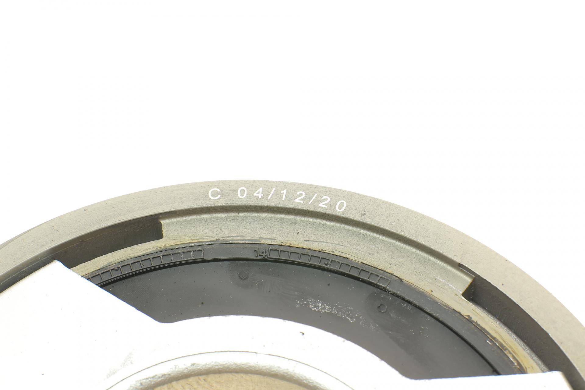 Шків колінвалу Audi A4/A6/A8/VW Passat 2.5TDI 97-05 (4PK+6PK)
