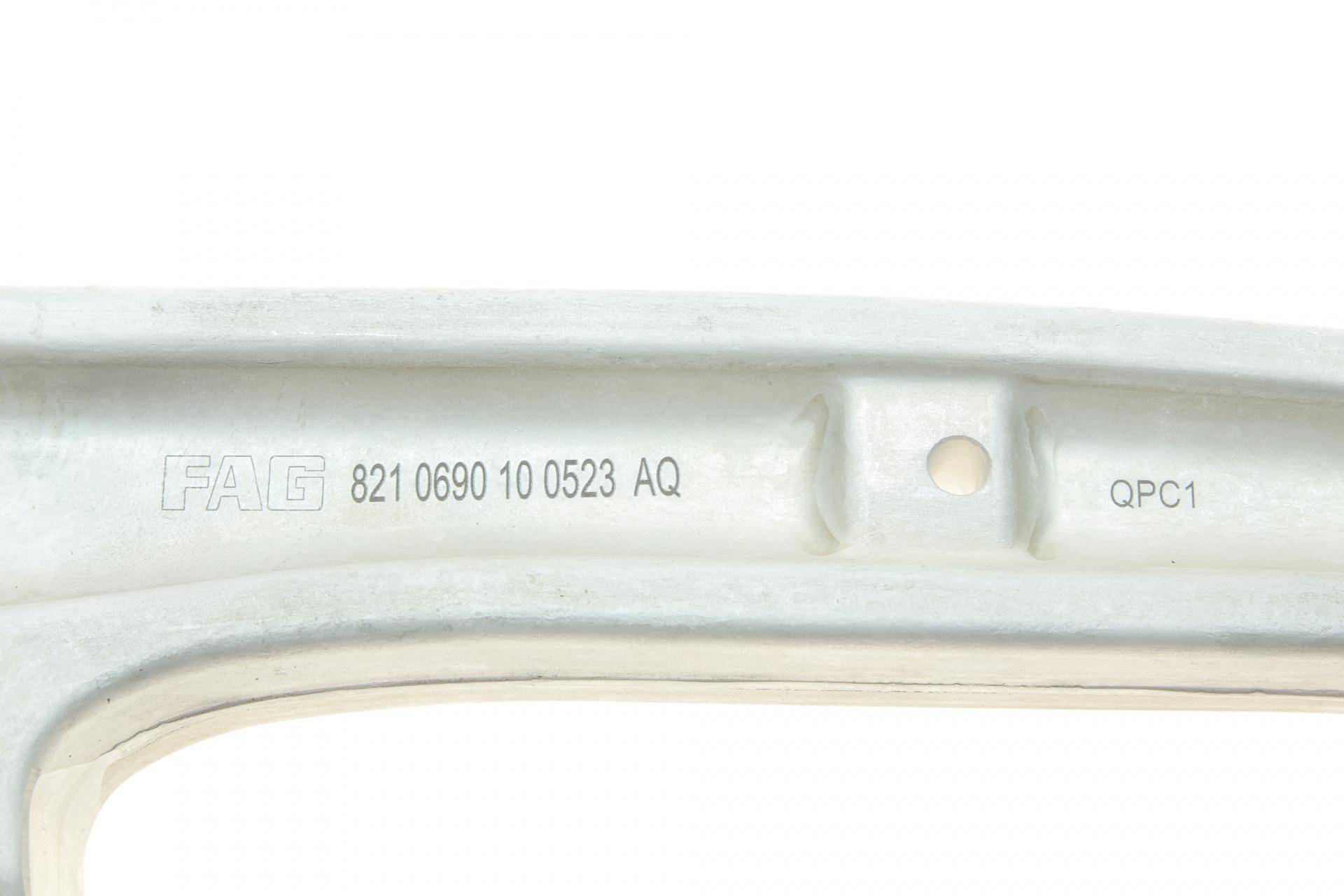 Важіль підвіски (передній/знизу/спереду) Audi A6 04-11