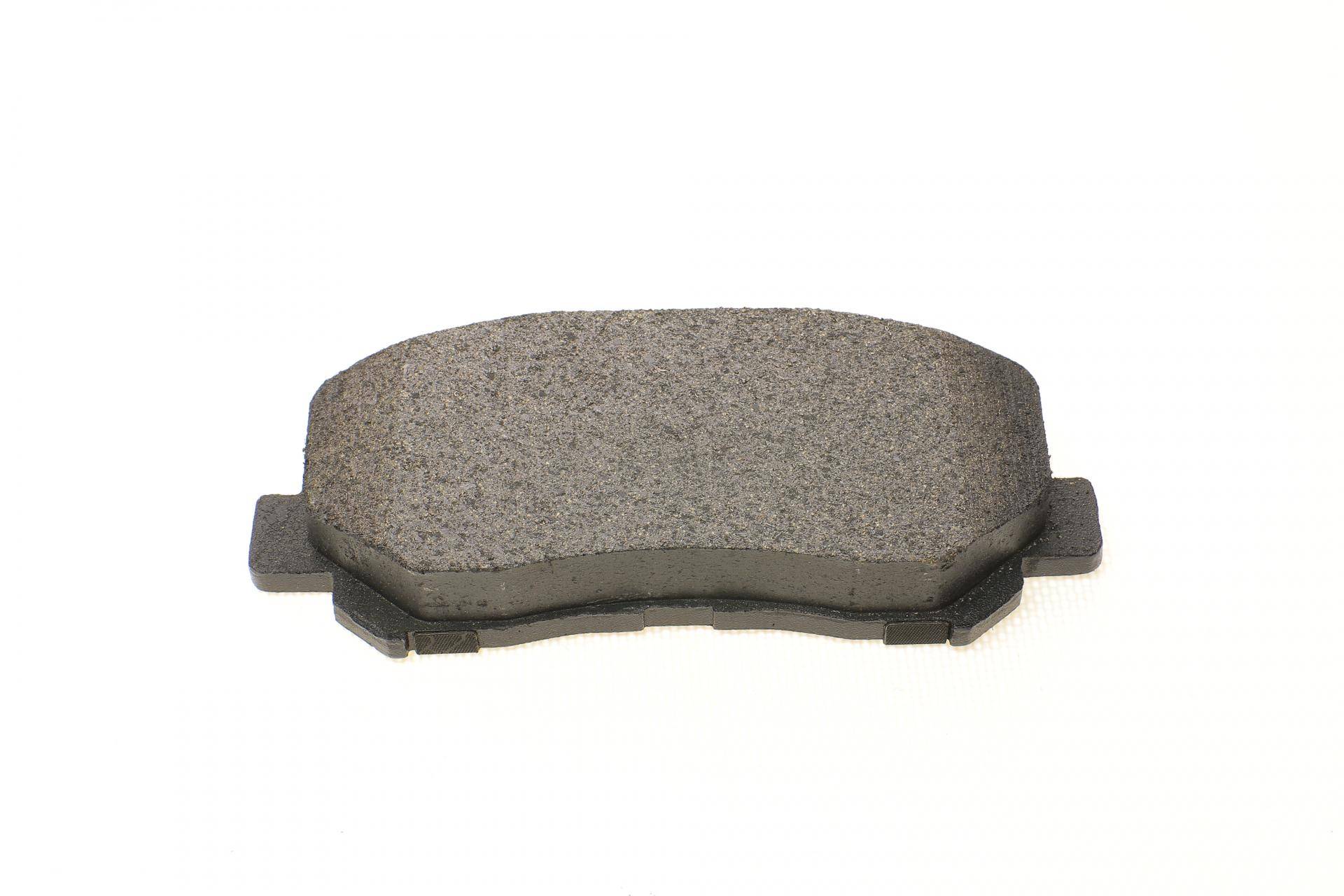 Колодки гальмівні (передні) Jeep Cherokee 2.0-2.2 CRD/3.2 13- (Akebono) Q+