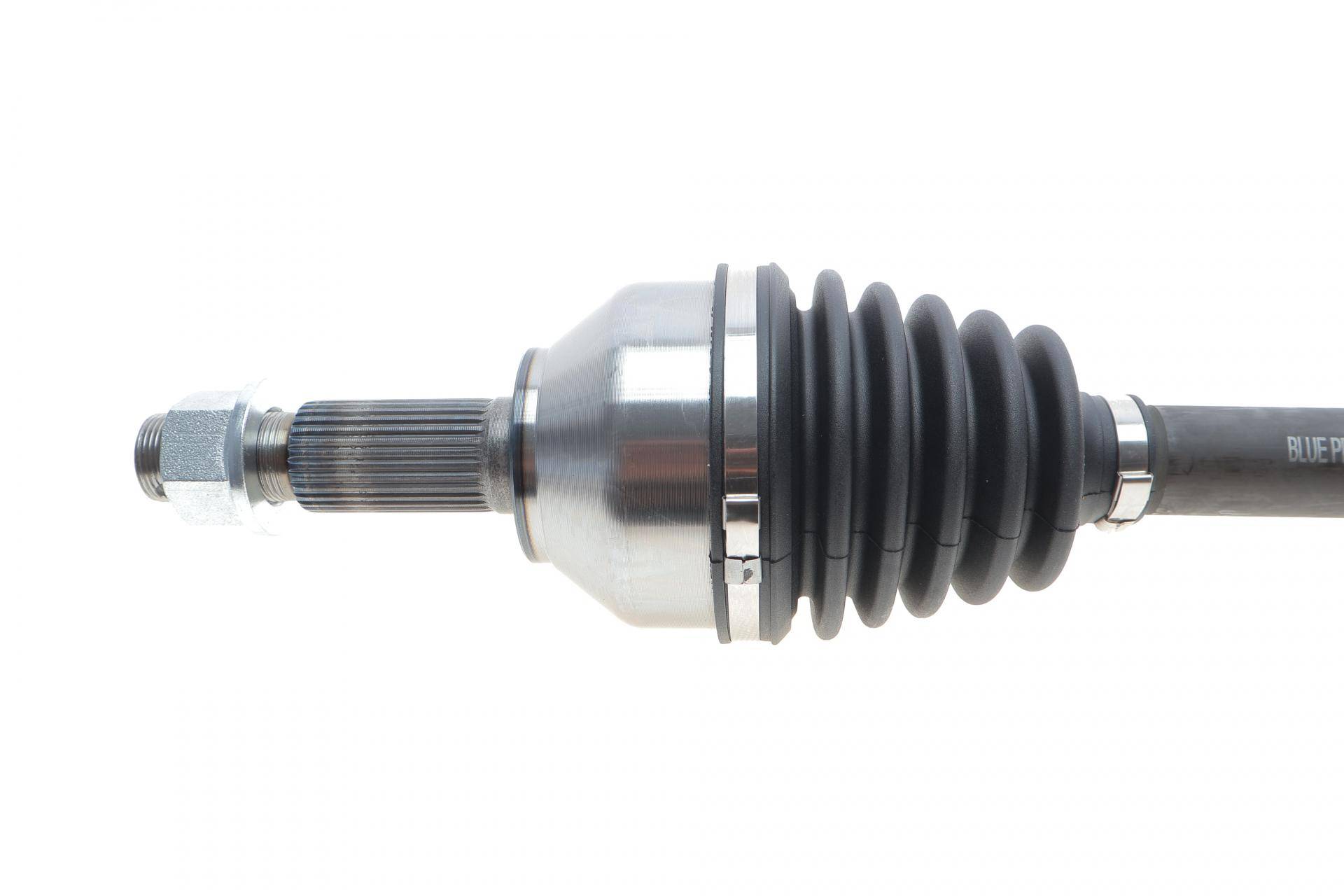 Полуось (передняя) (R) Nissan Qashqai 2.0 07-14 (29x26z/685mm)