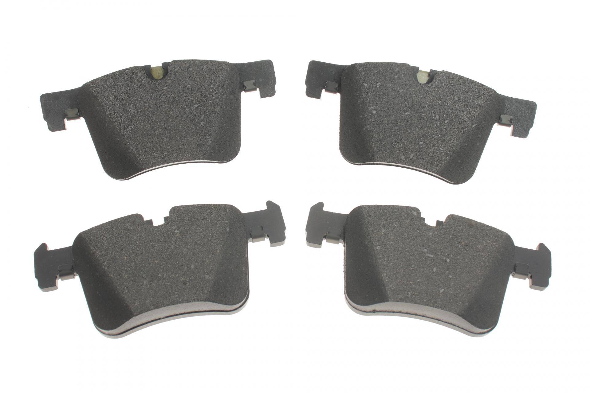 Колодки гальмівні (передні) BMW 1 (F20)/2 (F22)/3 (F30)/4 (F32)/ X3 (F25) 11- (Bosch)