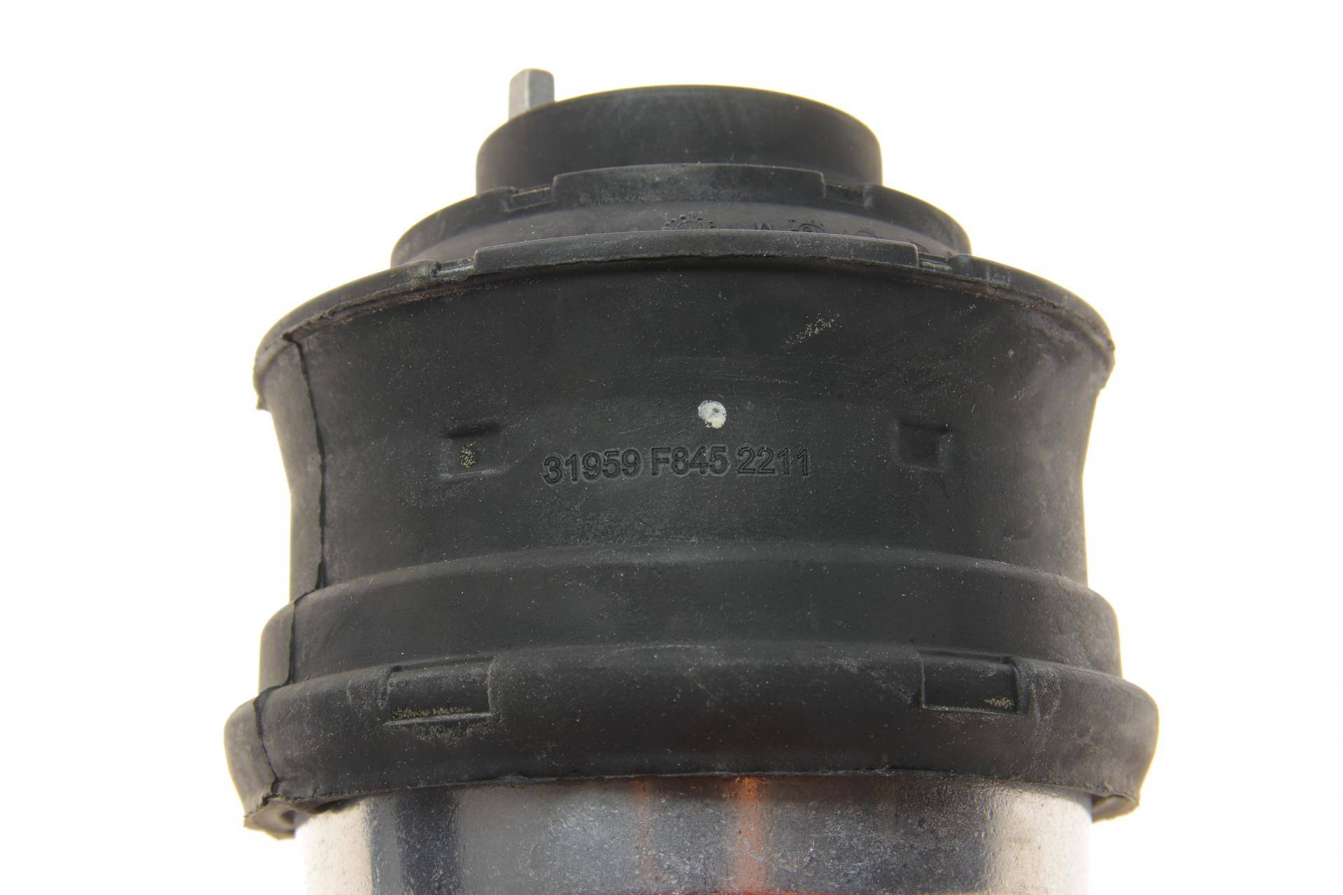 Подушка двигуна (L) MB C-клас (W203)/E-клас (W210)/CLK-клас (C209) -09