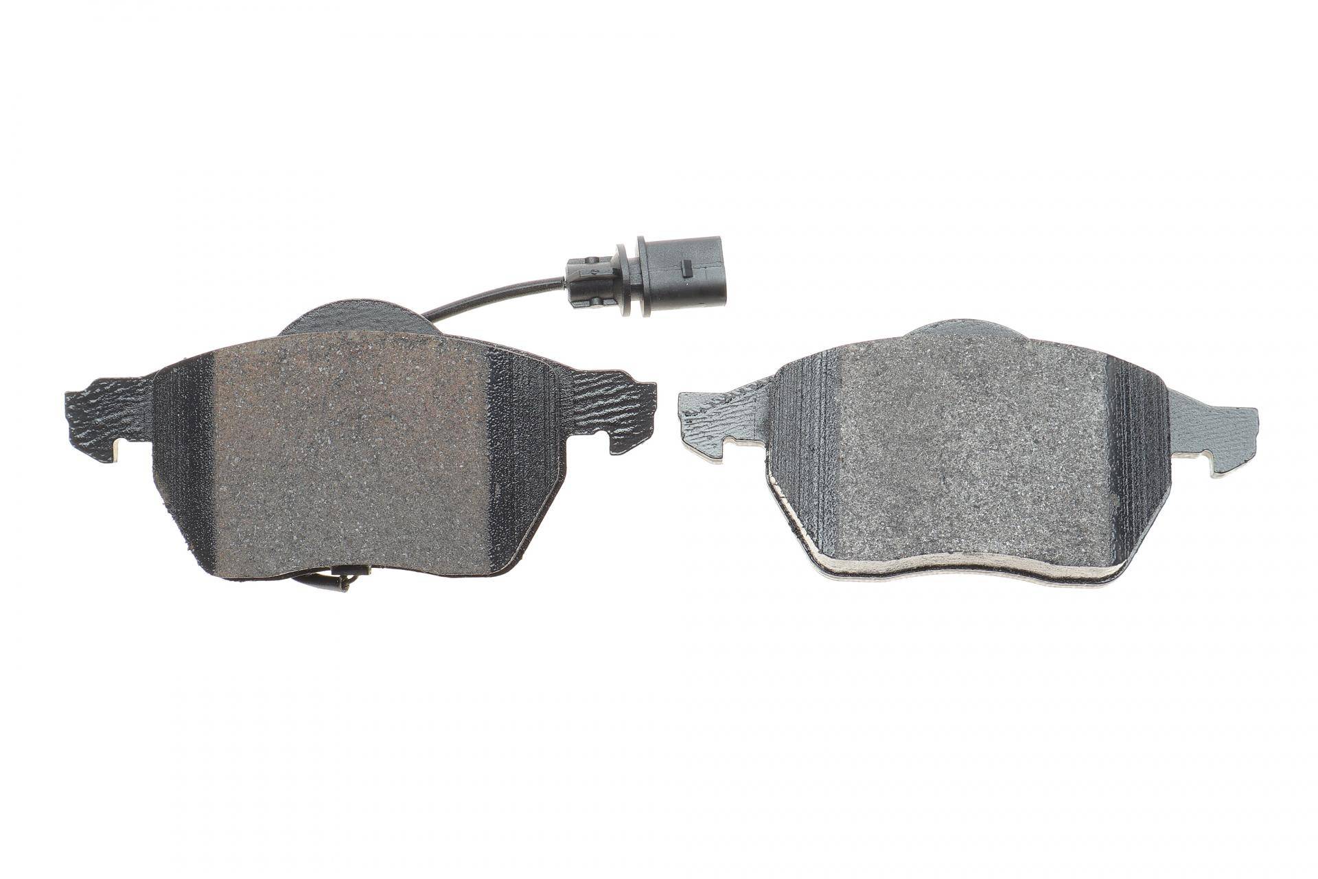 Колодки тормозные (передние) Audi A4/A6/VW Passat 96-05 (Teves) Q+ (с датчиками)
