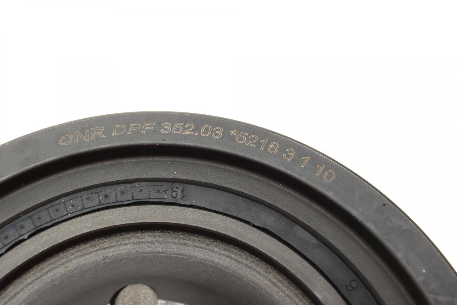 Шків колінчастого валу Ford Connect 1.8TDCI 90PS 02-13/Mondeo IV 07-15