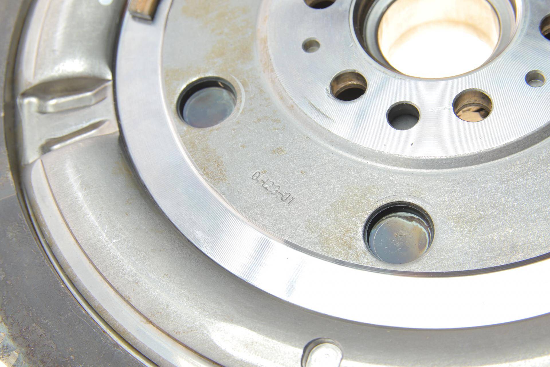 Демпфер зчеплення Citroen C4/Peugeot 3008/308 1.2 THP 13-