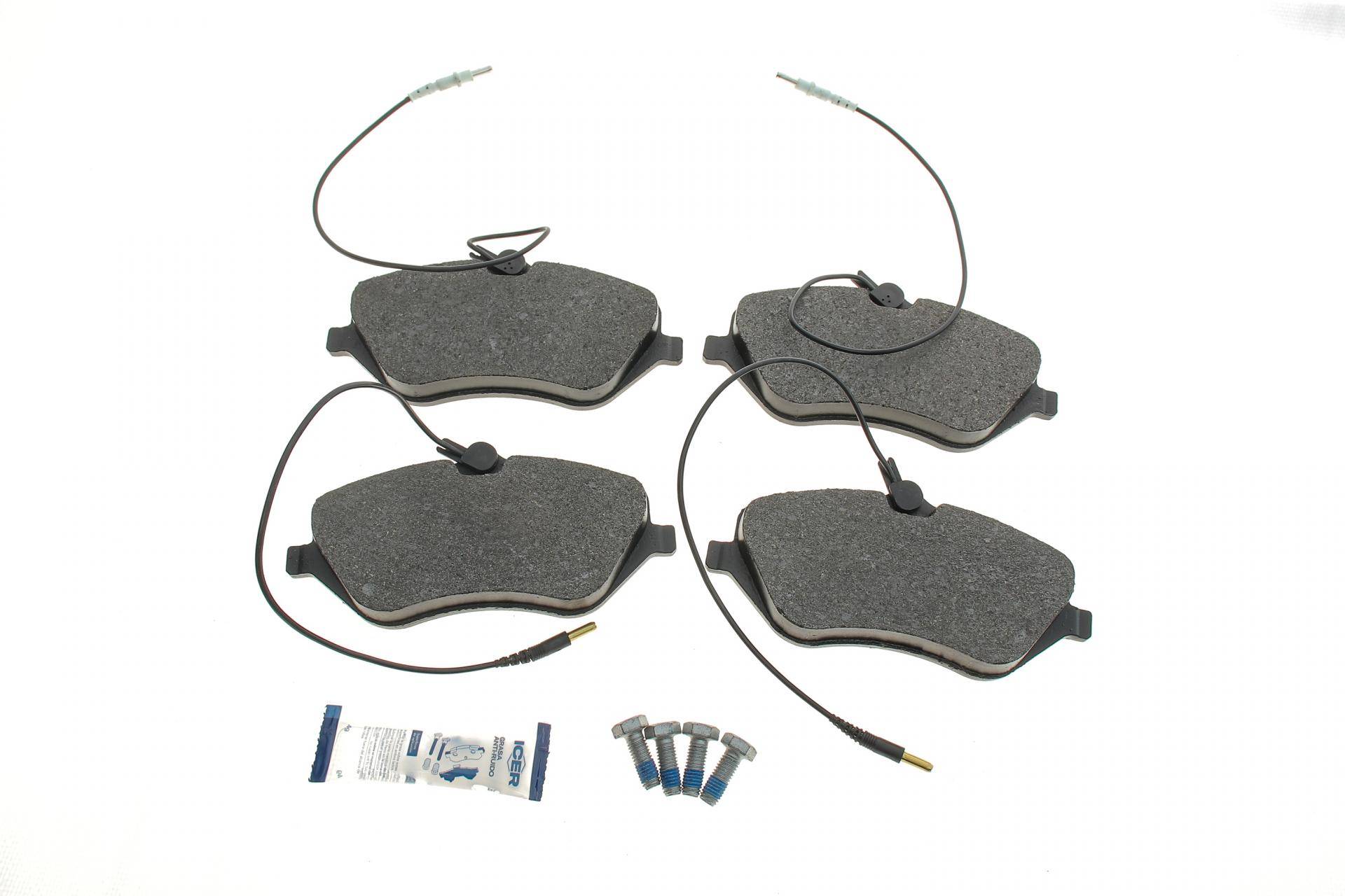 Колодки гальмівні (передні) Citroen C5 08-/C6 05-12/Peugeot 407 04-/607 00-11 (+датчики)
