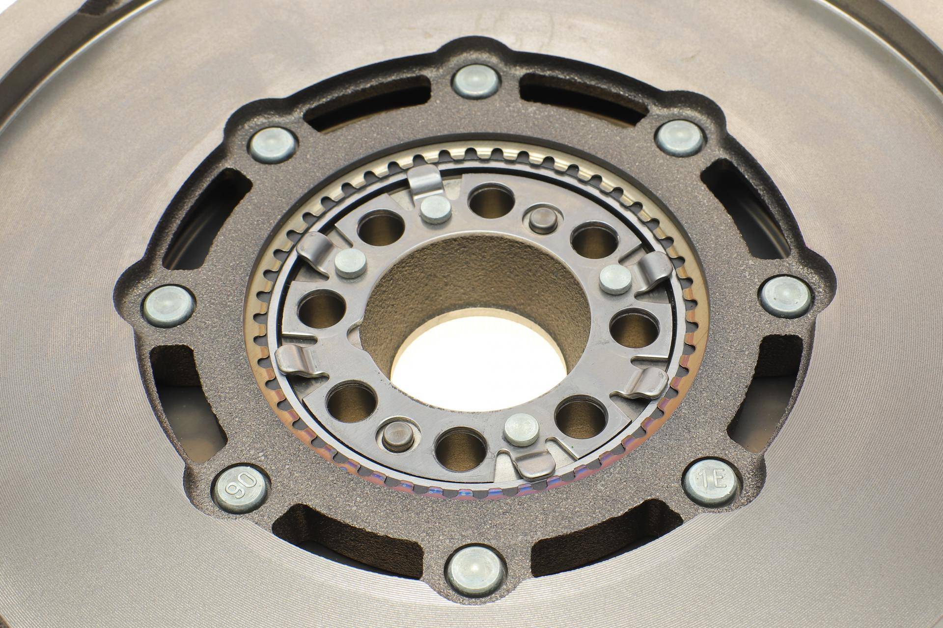 Демпфер зчеплення Toyota Rav4 2.0 D 12-18, 1AD-FTV