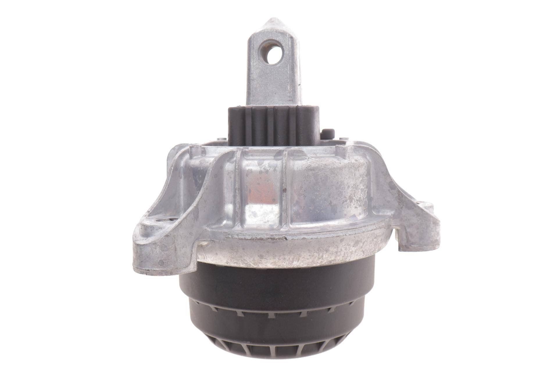 Подушка двигуна BMW 5 (F10/F11) 2.0d xDrive 11-16 (N47)