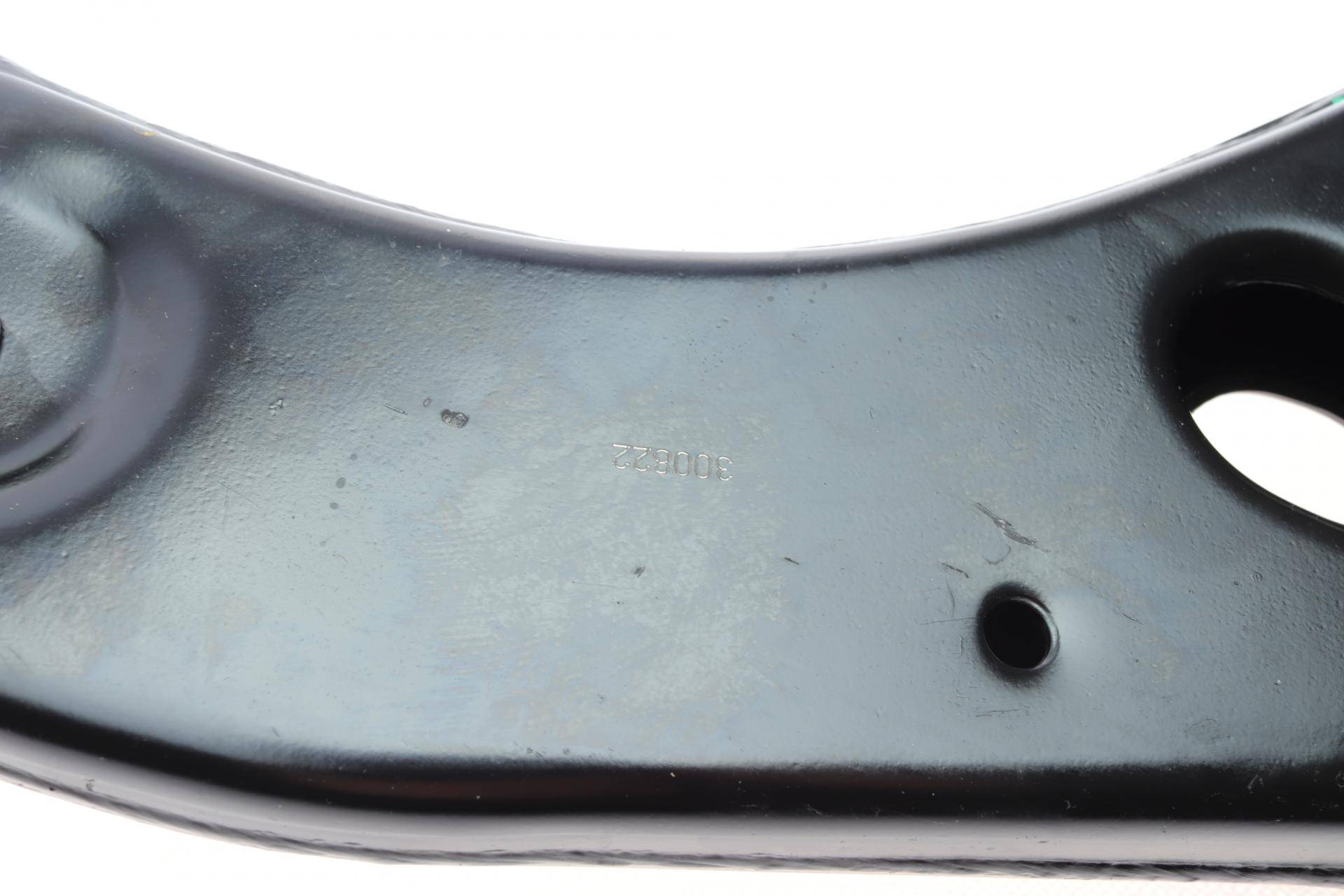 Важіль підвіски (передній) (L) Ford C-Max 07-10/Focus/Volvo C30/C70/S40/V50 04-13 (з кульовою)