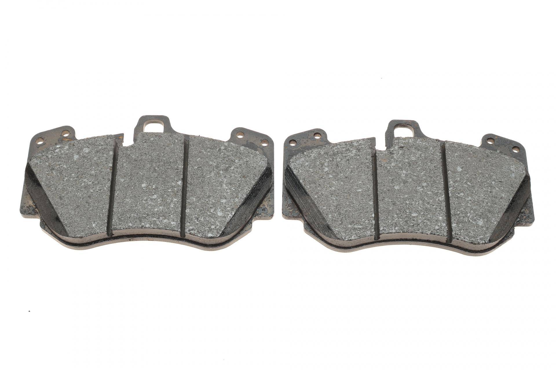 Колодки гальмівні (передні) Audi A4 06-15/A5 10-17/A8 02-10/Q3 19-/R8 07-/VW Phaeton 05-16