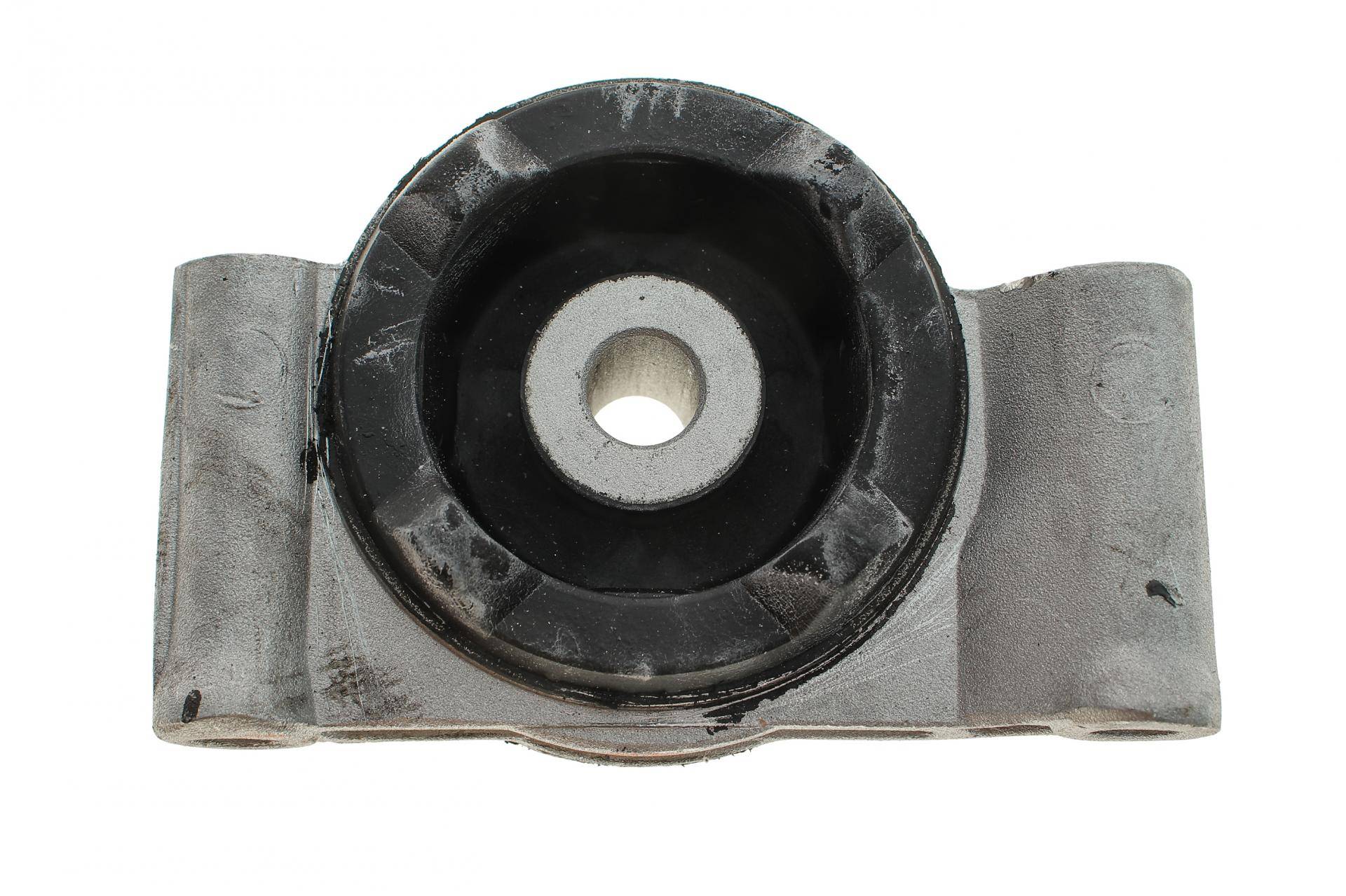 Подушка КПП Audi 80/100 1.3-2.8 -96 (L)
