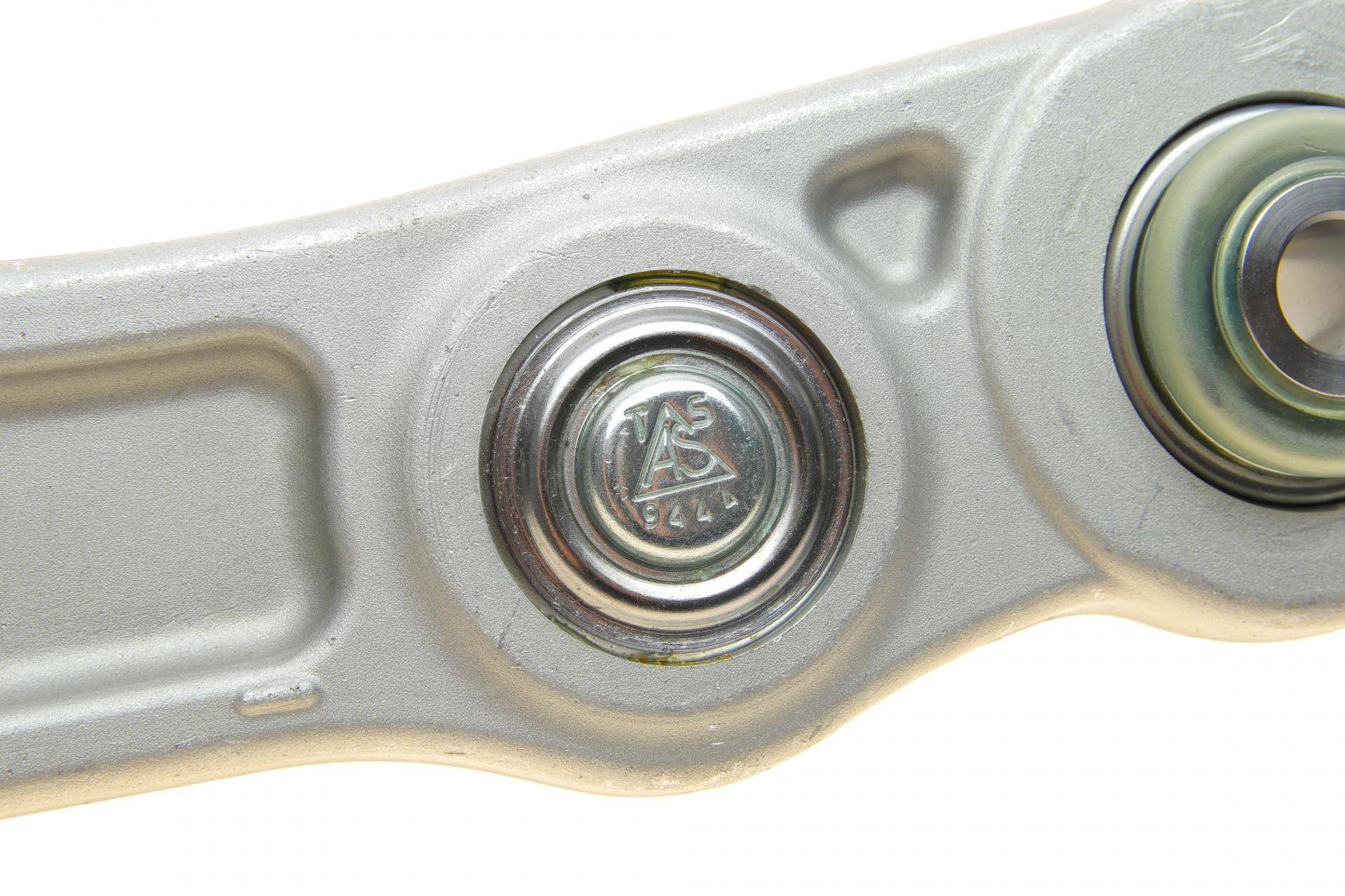 Важіль підвіски (задній) (R) BMW C-class (S205)/E-class (W213) 14-