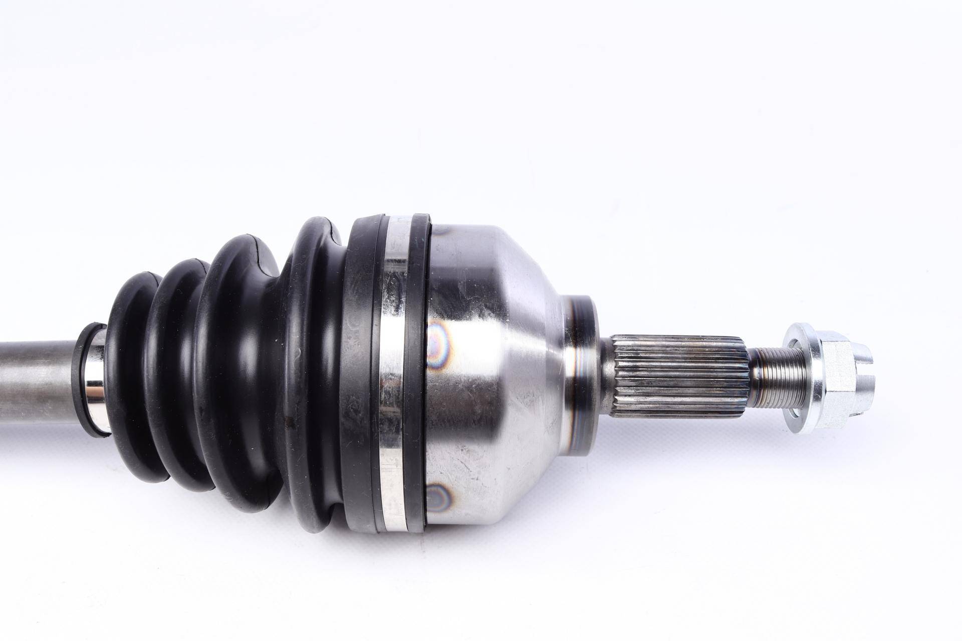 Піввісь Renault Tafic 2.5 dCi 01- (L) (27x634) d=37