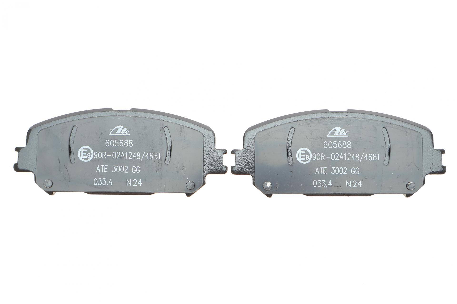 Колодки гальмівні (передні) Renault Scenic IV 16-/Megane IV 15-/Espace V 15-