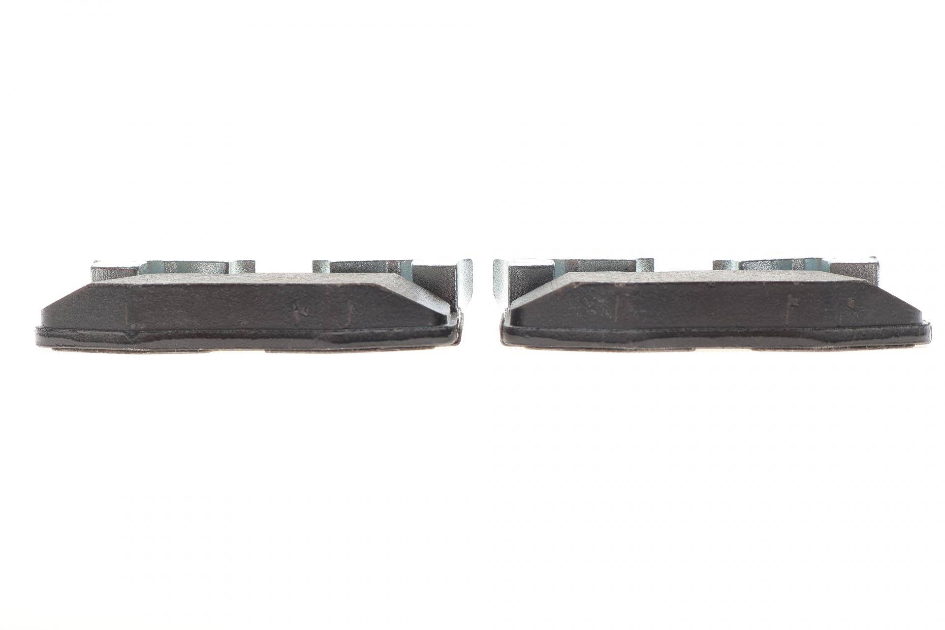 Колодки гальмівні (передні) BMW 2/3/5/6/7/8/X3/X4/X5/X6/X7/Z4/i4/iX 15-/Toyota Supra 19-