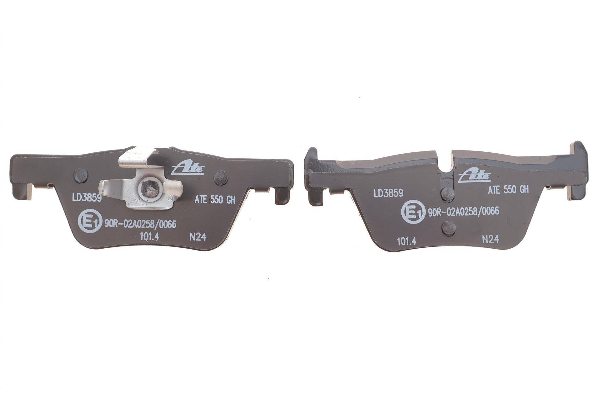Колодки гальмівні (задні) BMW 1 (F20/F21)/ 2 (F22/F23)/ 3 (F30/F31/F34)/4 (F32/F36) 11- (Bosch) ATE Ceramic