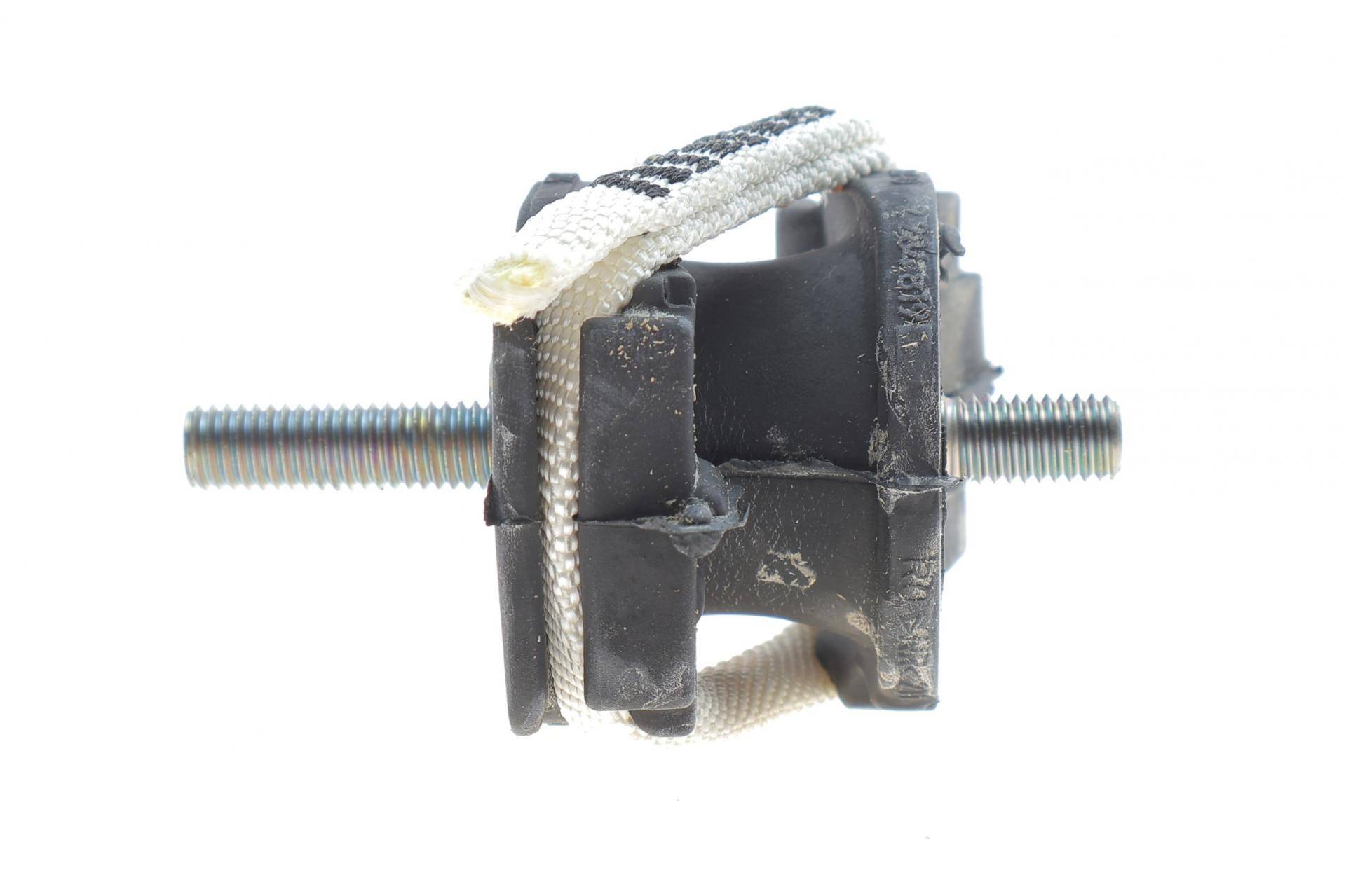 Подушка КПП BMW 1 (F20)/2 (F22)/3 (F30) 11- B37/N13/N47/N55