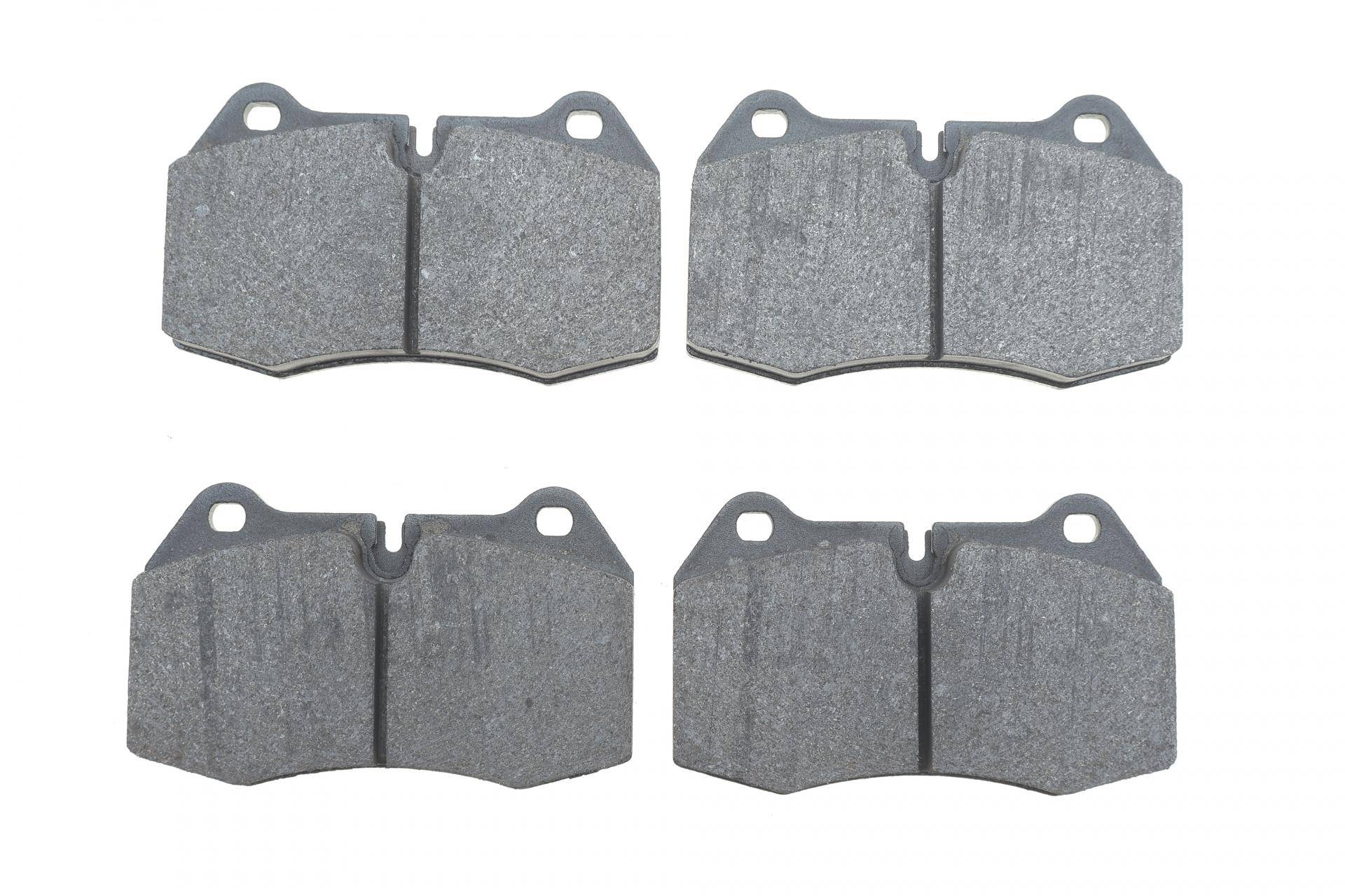 Колодки гальмівні (передні) BMW 7 (E38) 94-01/8 (E31) 90-99 (Brembo)