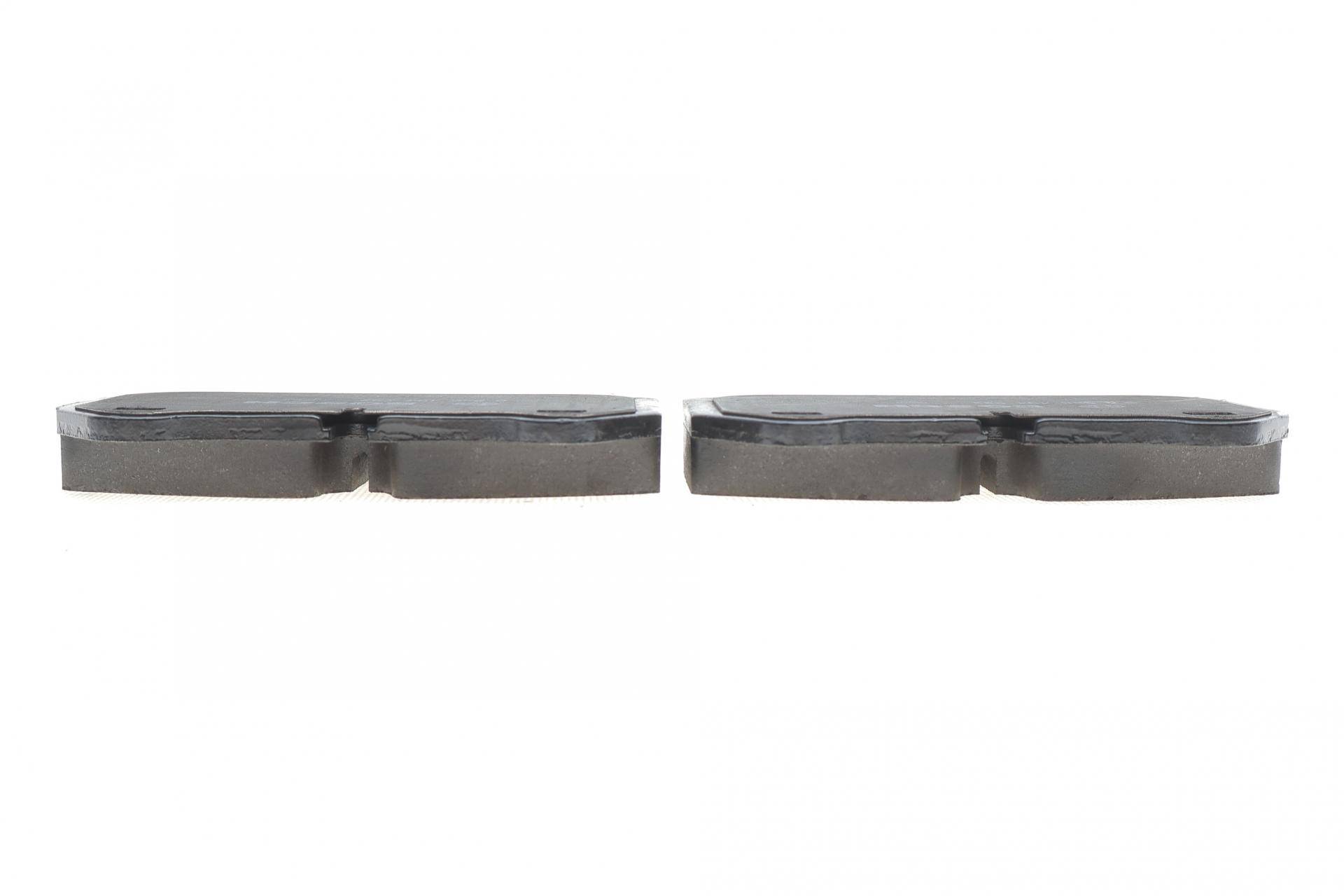 Колодки гальмівні (передні) BMW 7 (E38) 94-01/8 (E31) 90-99 (Brembo)