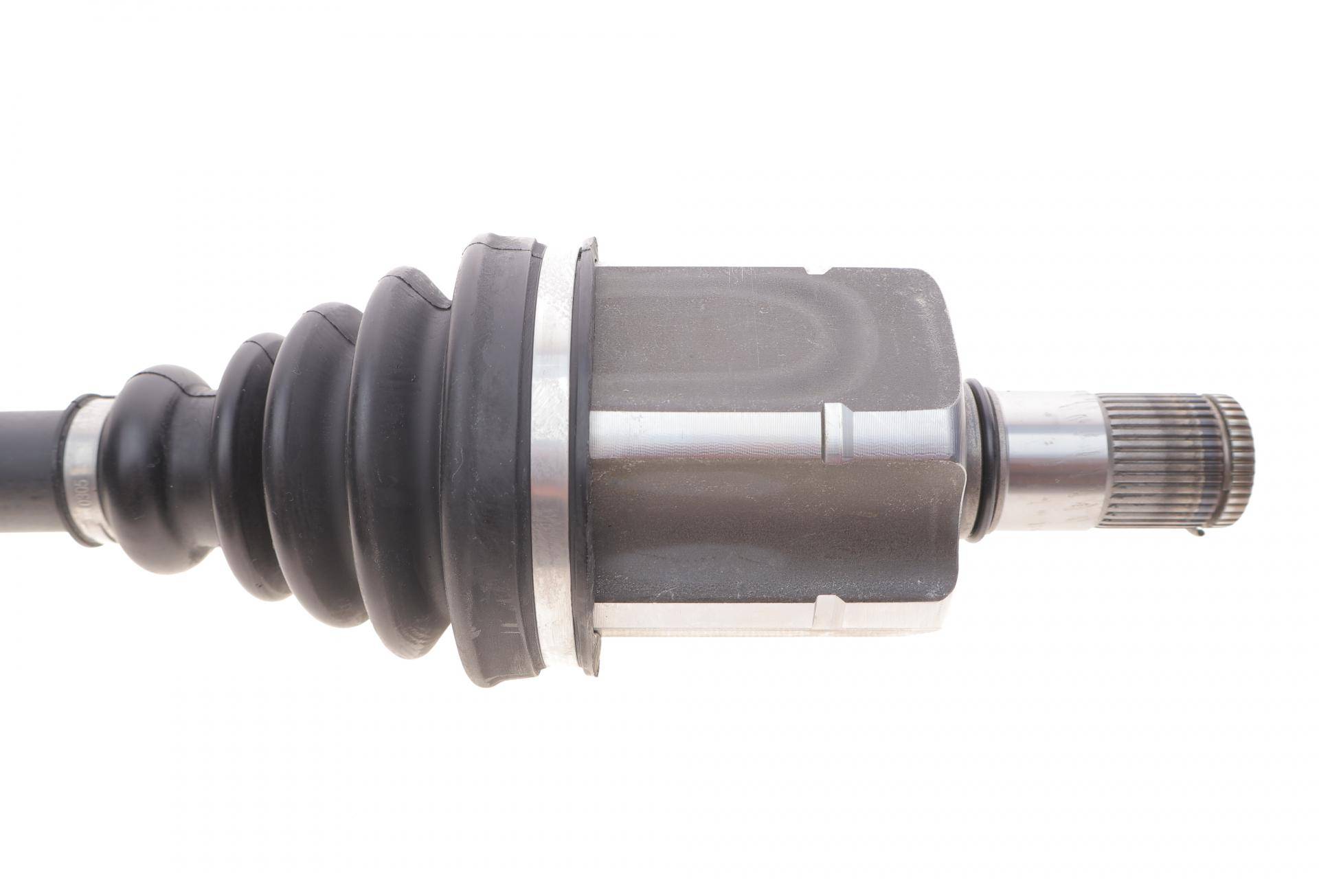 Піввісь (передня) VW T5/T6 2.0 BiTDI 09- (L) (37x38x638)
