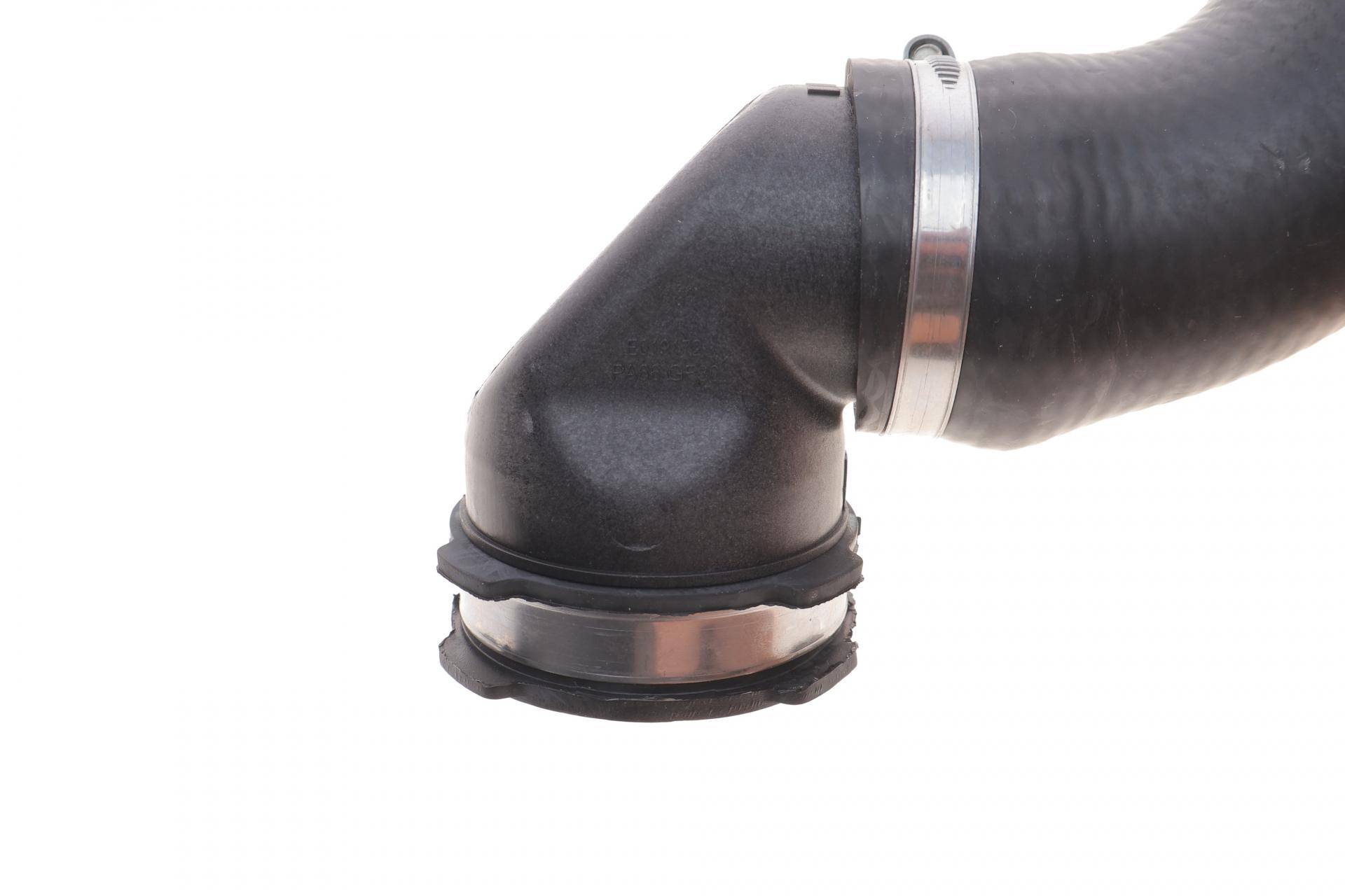 Патрубок інтеркулера Ford Focus 1.6 TDCI 04-12/Volvo S40/V50 1.6D 05-12