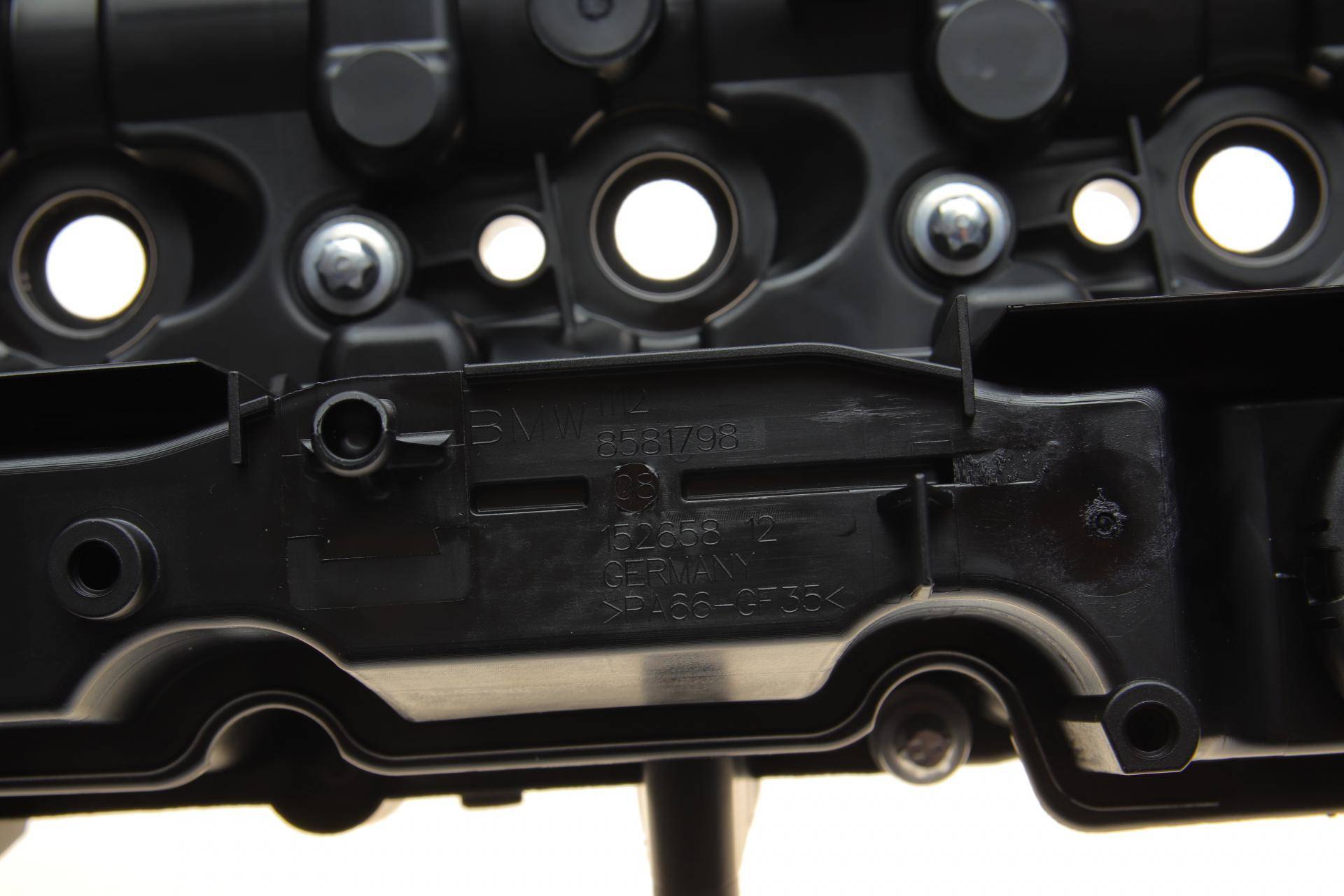 Кришка клапанів BMW 3 (F30/F80)/5 (F10/G30/F90)/7 (G11/G12) 11- B47 D20