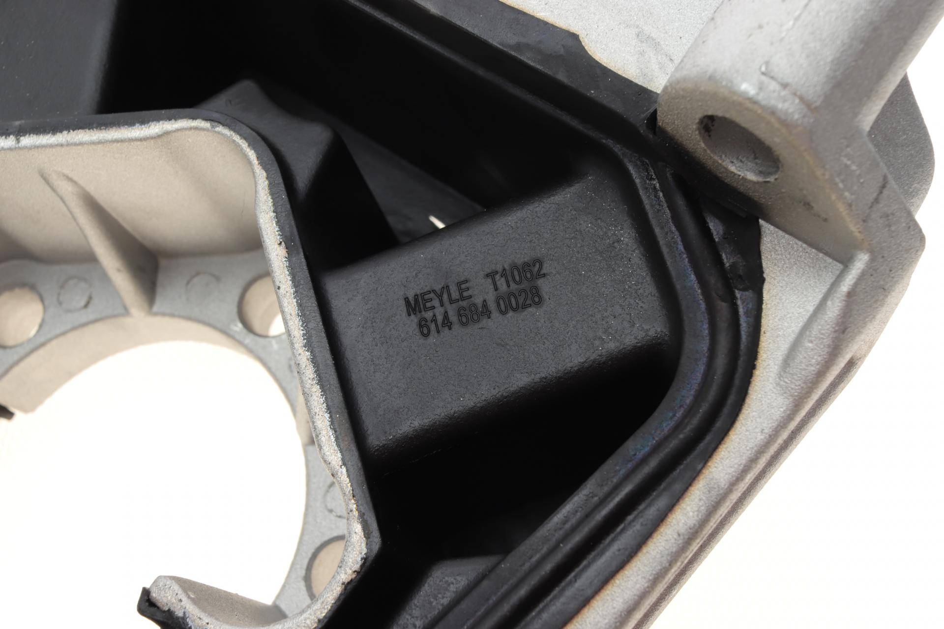 Подушка двигуна (задня) Opel Vectra 1.6-2.2 95-03