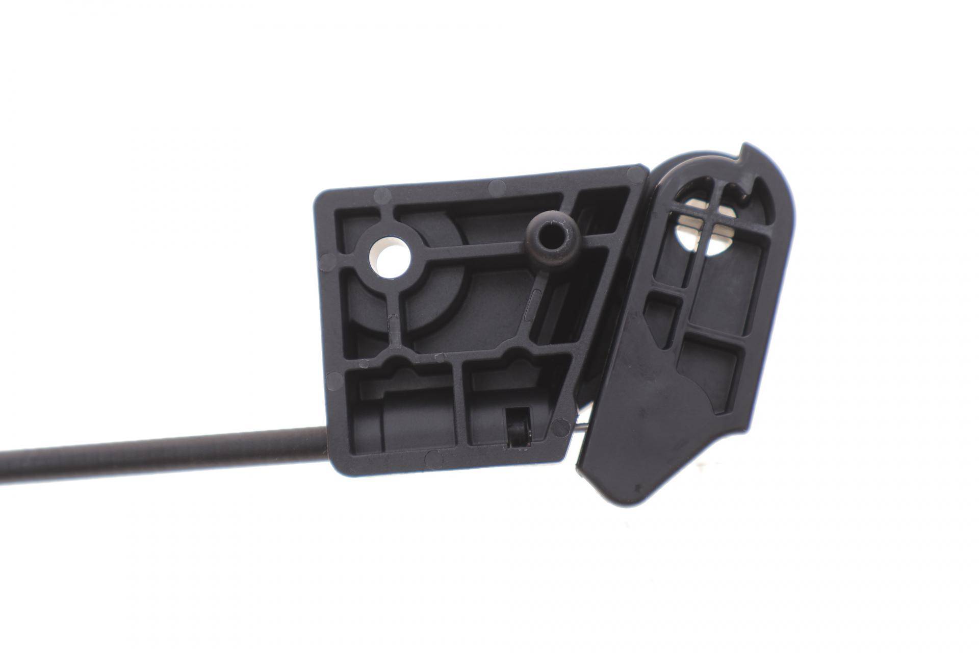 Трос замка капоту MB Sprinter (W907/W910) 18-