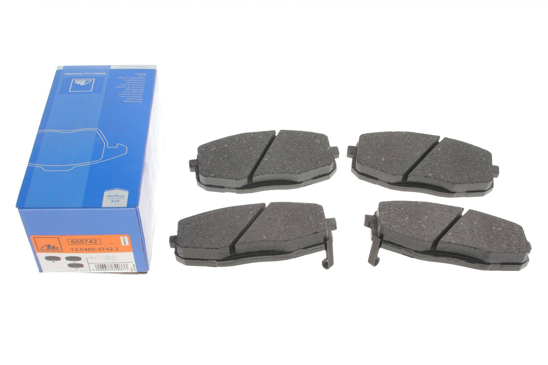 Колодки гальмівні (передні) Hyundai i30 07-12/Kia Cee'd 06-/Carens 02-/Cerato 09-/Soul 14-