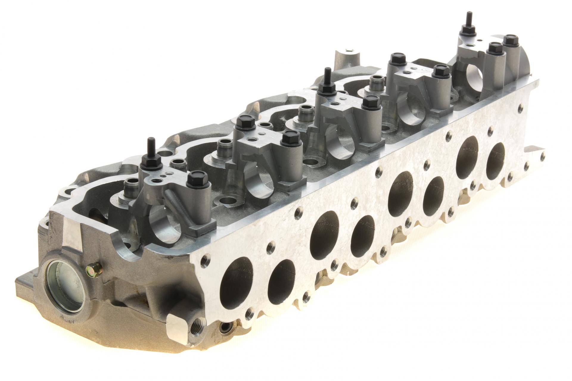 Головка блоку циліндрів Mitsubishi L200/L300/L400/Pajero 2.5 TD 87-06/Hyundai H100 06-