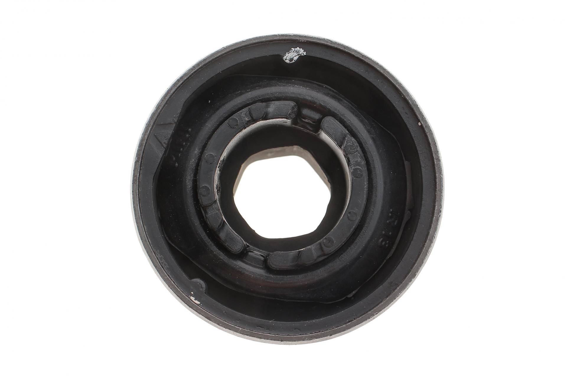 Сайлентблок важеля (переднього/знизу) MINI (R50/R53/R52/R56/R57/R58/R59) 01-15