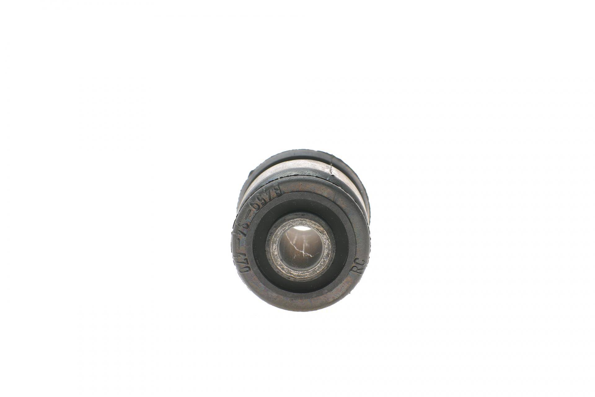 Сайлентблок важеля (переднього/знизу/спереду) Mazda 323 1.3-1.7 D 89-94 (12.5x57.8x41)