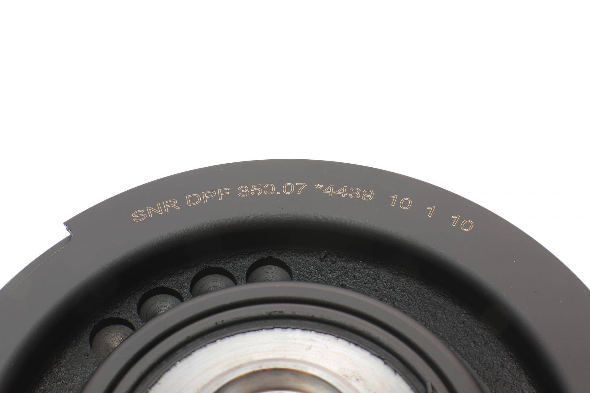 Шків колінвалу BMW 5 (E39) 520d 00-03 (з болтом) M47 D20 (204D1)