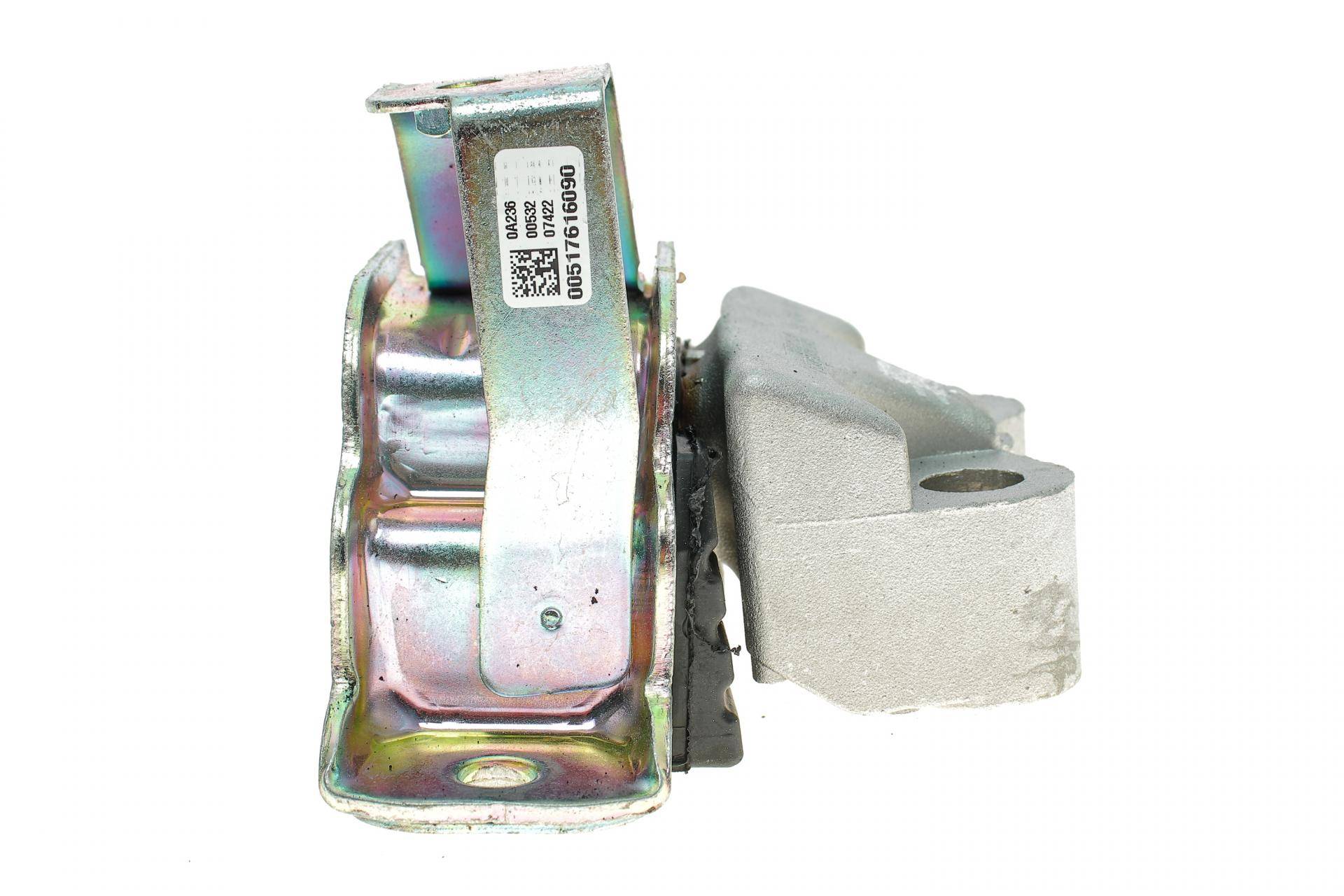 Подушка КПП Citroen Nemo/Peugeot Bipper 1.3/1.4HDI 08- (L)